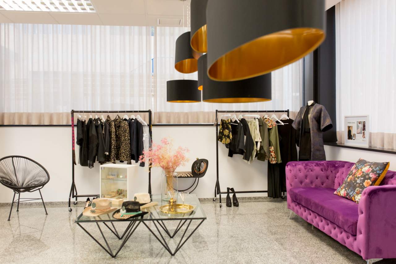 Las actrices españolas Andrea Duro y Eva Isanta visitan Ibiza Showroom by NM