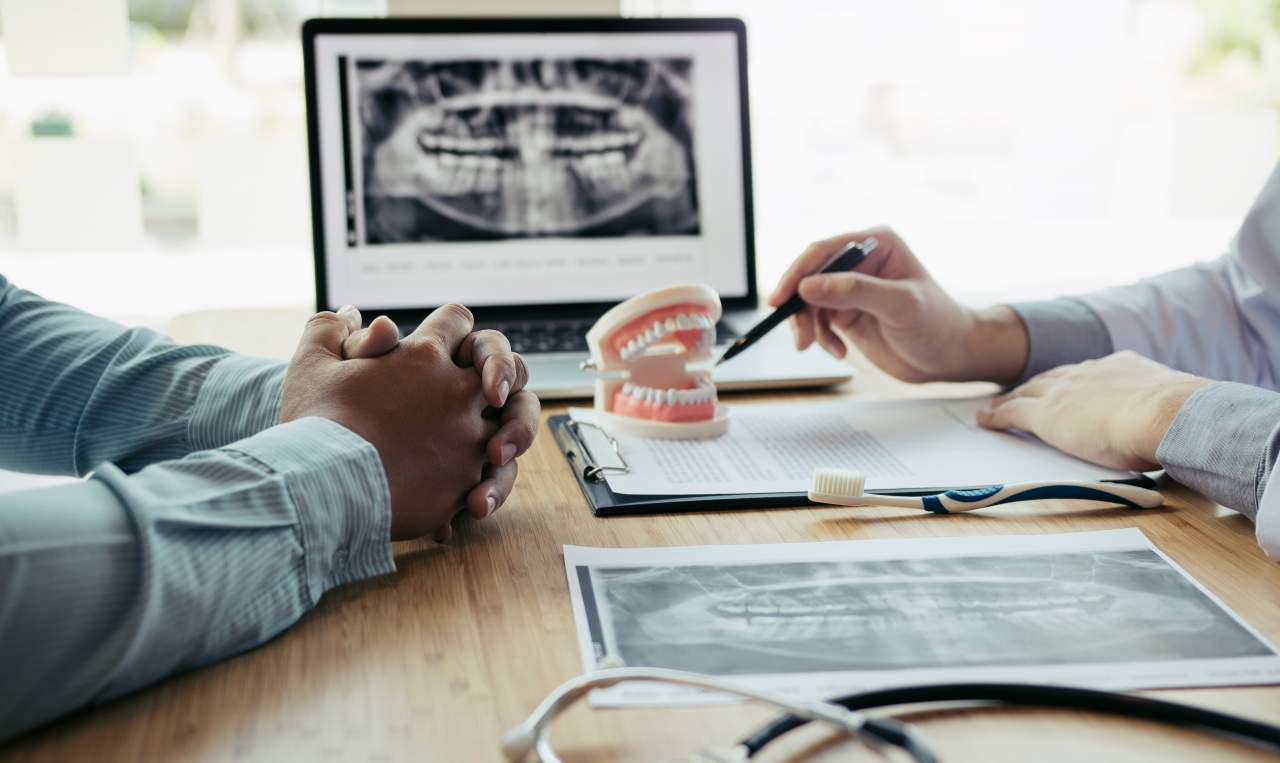 Los dentistas de la Clínica Helident Sevilla recomiendan el uso de implantes con la mejor calidad