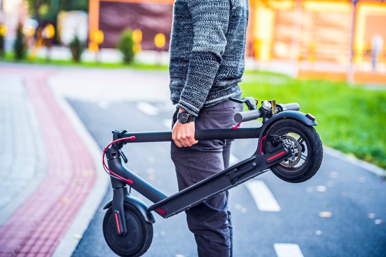Moty es la compañía de vehículos eléctricos que dio con la fórmula de la movilidad urbana flexible