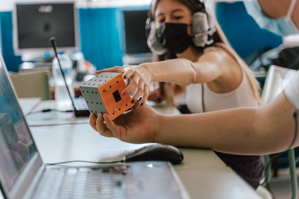 Éxito de la tercera edición de Tech4Change, un proyecto que combate el abandono escolar, impulsado por fundación everis, everis y Fundación United Way España