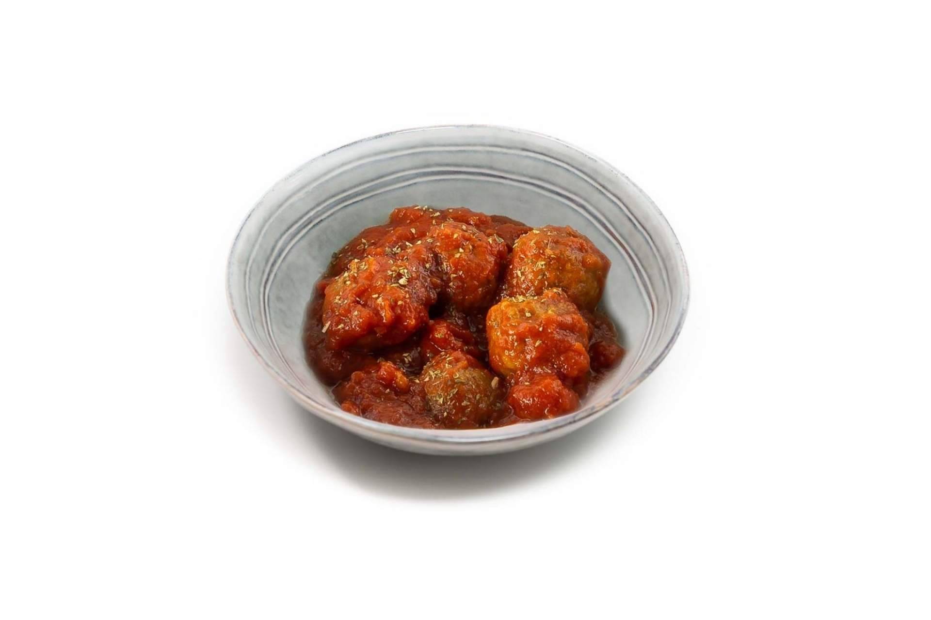 Gran variedad de platos en VENTUM, la reconocida compañía de comida a domicilio que recupera las añoradas recetas de la abuela