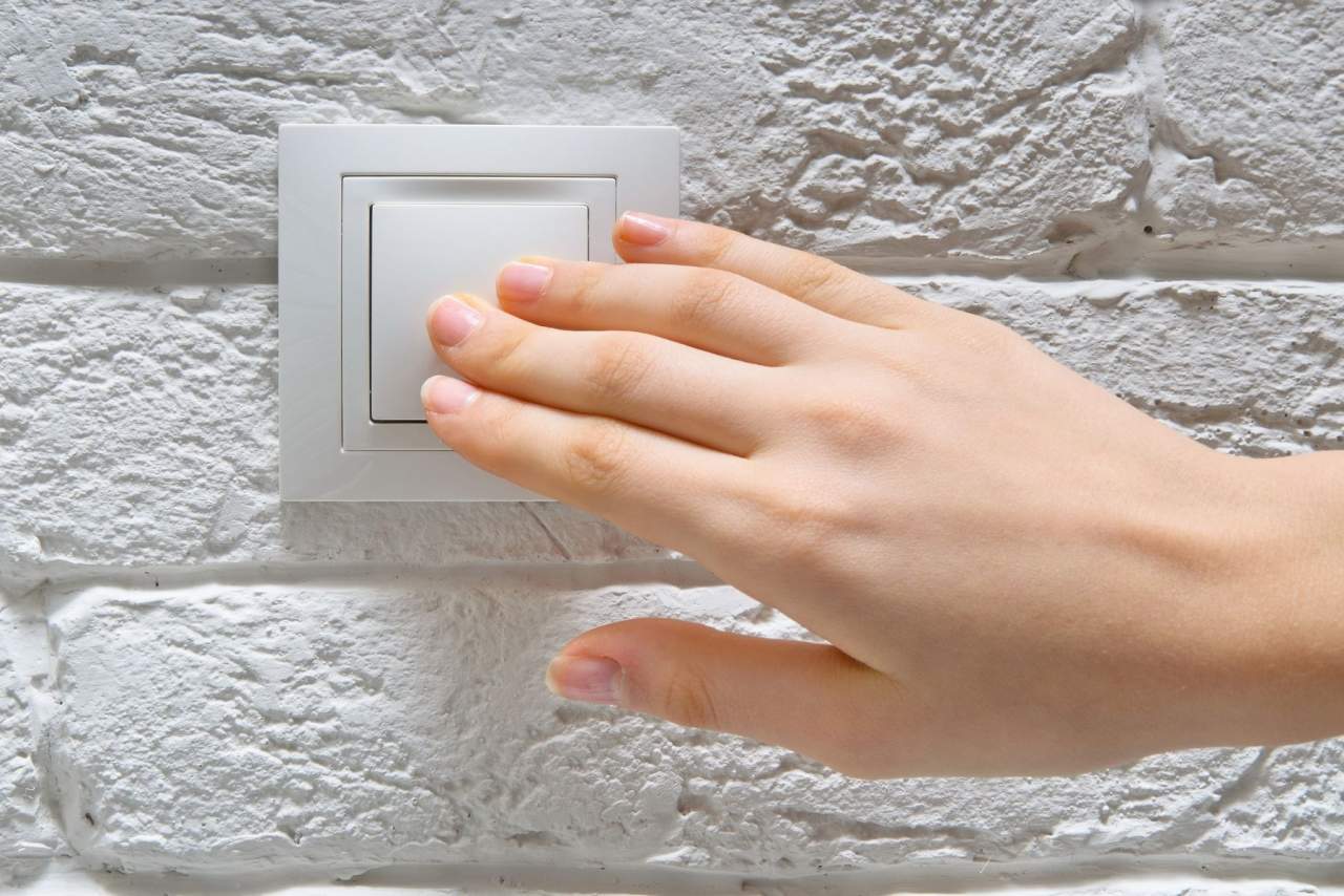 Cambiar la compañía comercializadora de la factura de la luz es un trámite ágil: Gurú Energía