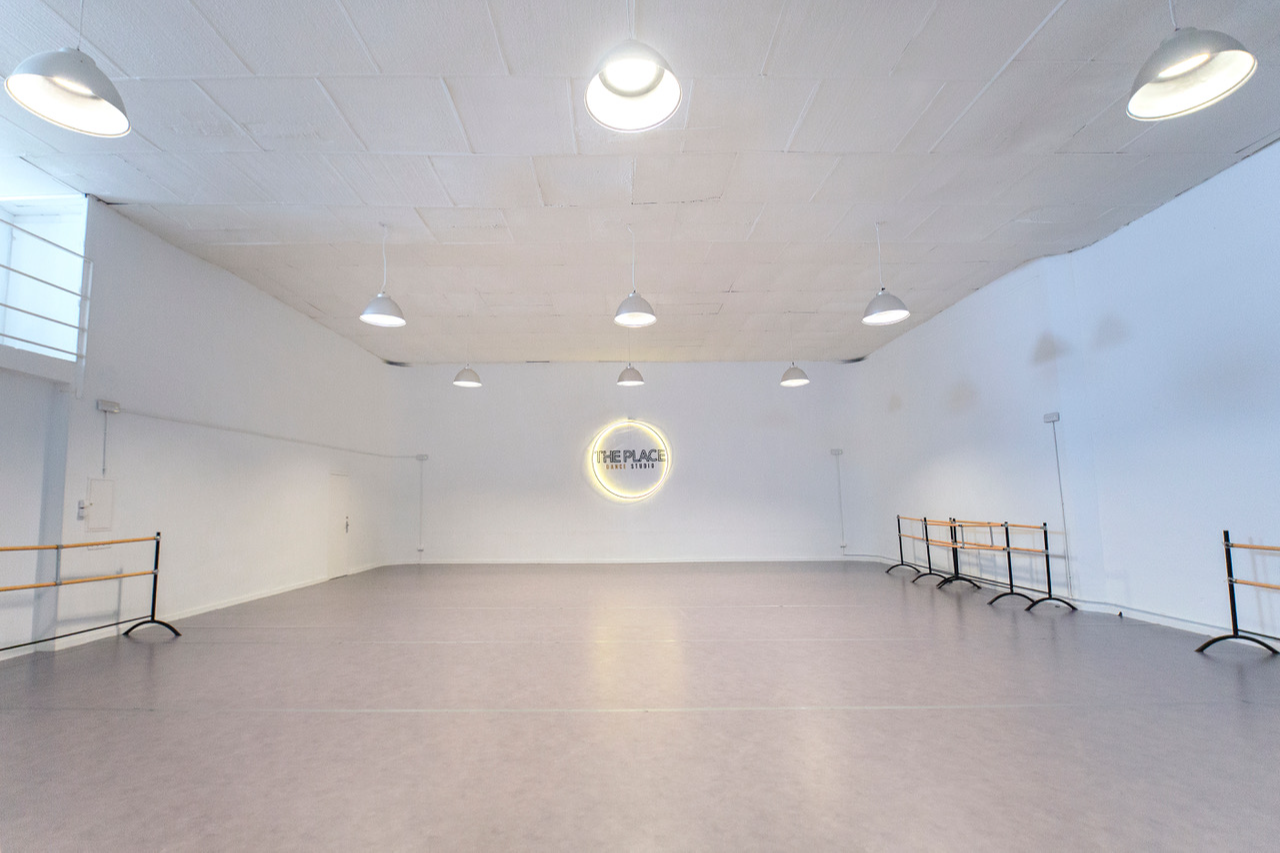 Los mejores profesionales para aprender danza se encuentran en The Place Dance Studio Madrid