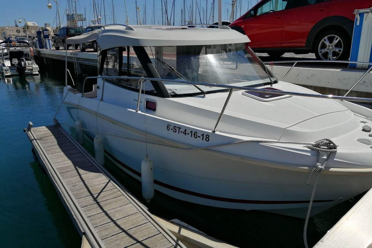 Dónde y cómo alquilar un barco en Alicante: Sur la Mer