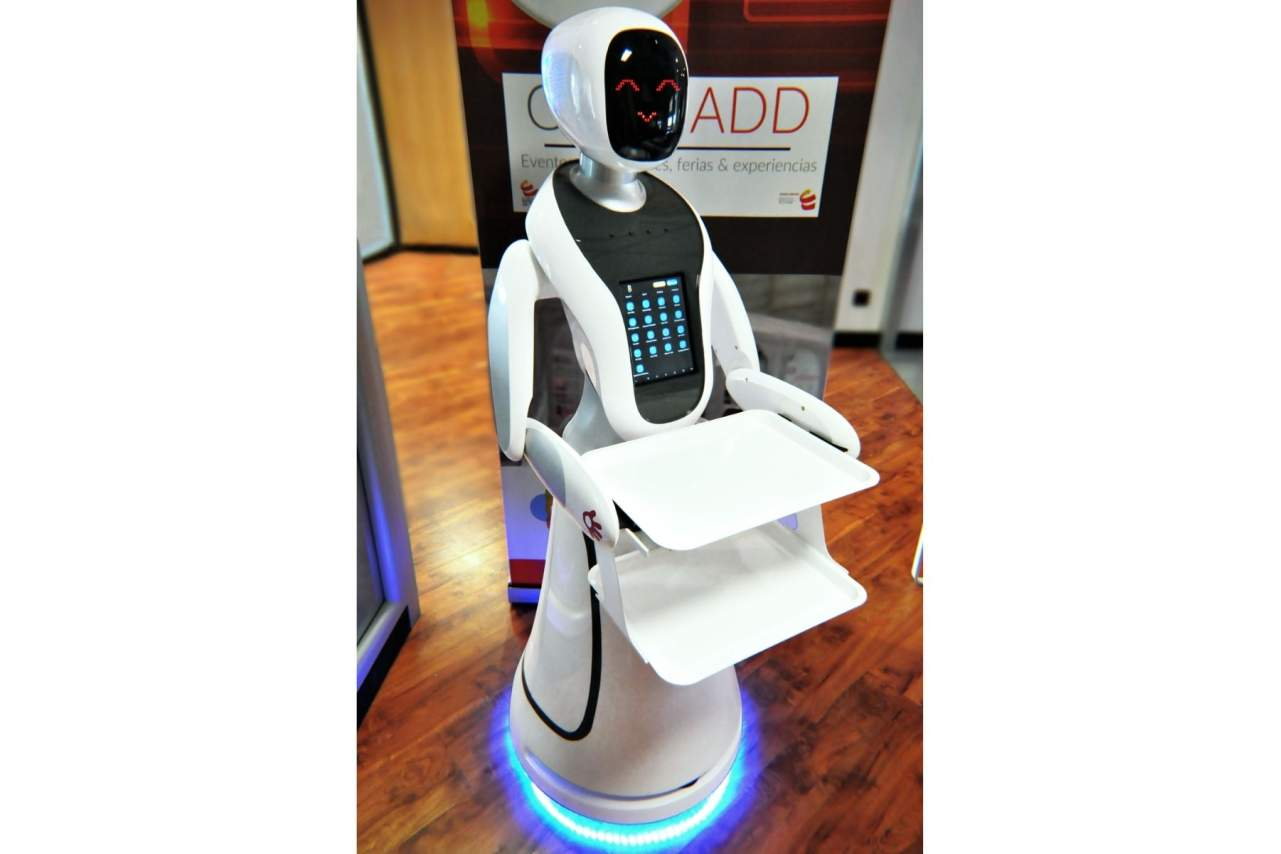 Robots para restaurantes: los camareros autónomos de Futura Vive