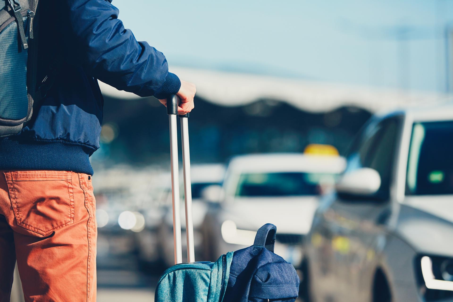 Taxi Aeropuerto de Málaga Traslado Charly 24 Horas es el servicio de taxi en Málaga a precios competitivos