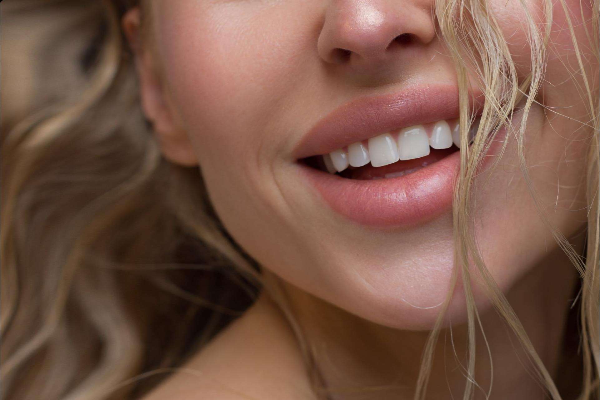 El procedimiento de aumento de labios en Clínicas Be
