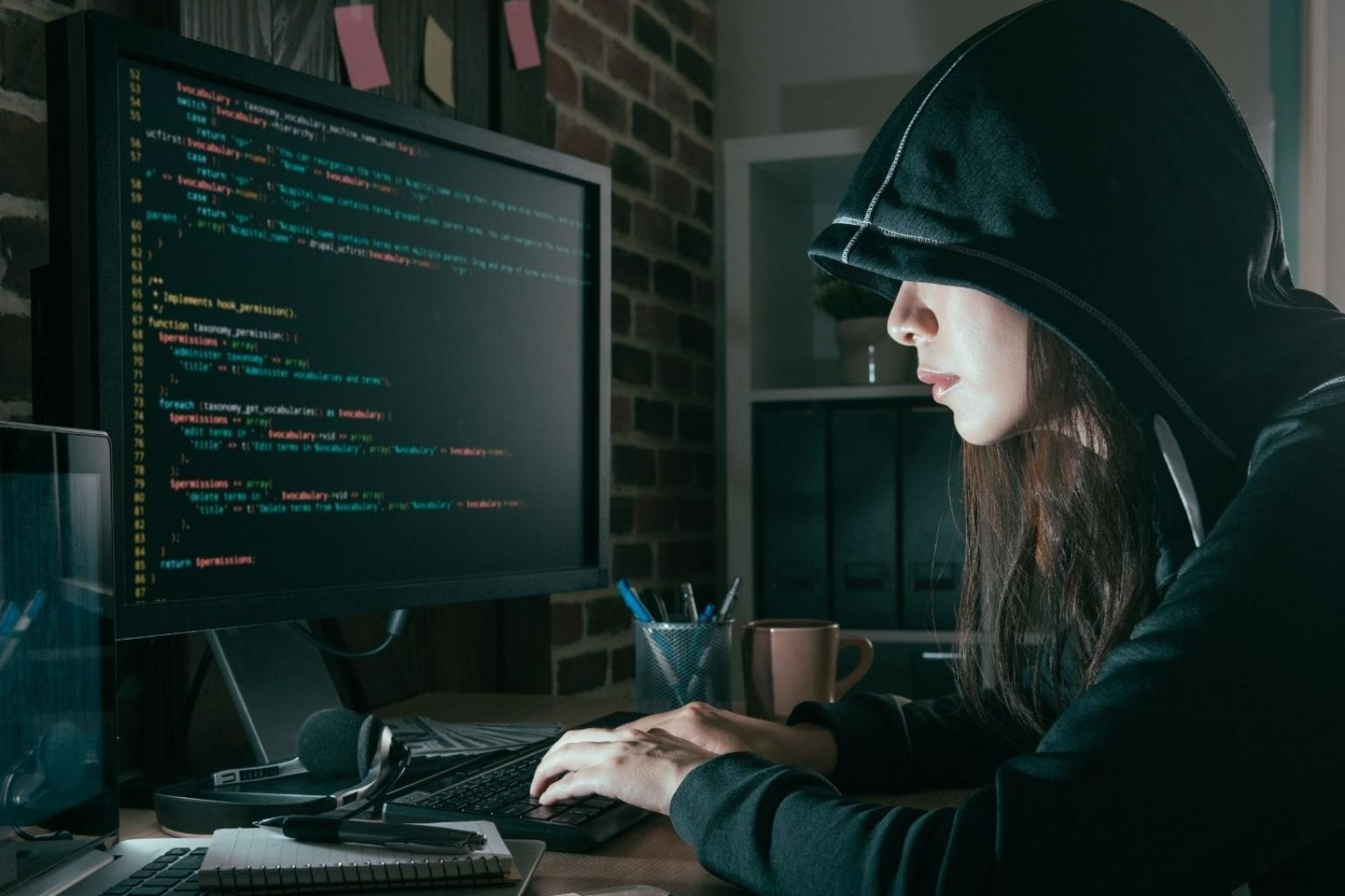 ¿Qué es un Hacker? la explicación de la mano de los especialistas de Hackrocks