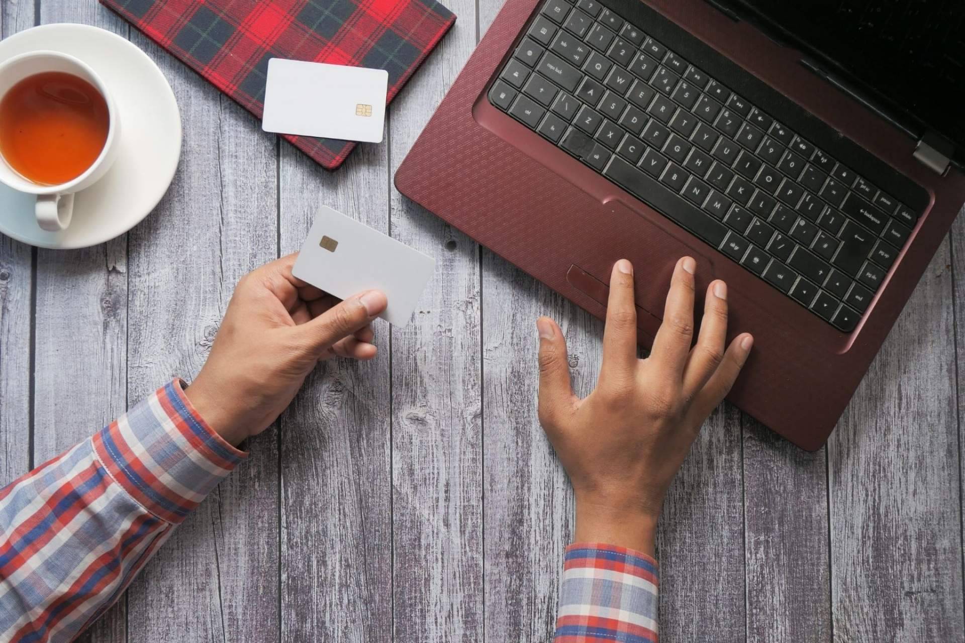 Dar el paso hacia la digitalización de un negocio gracias al e-commerce: Qualys Logística Integral