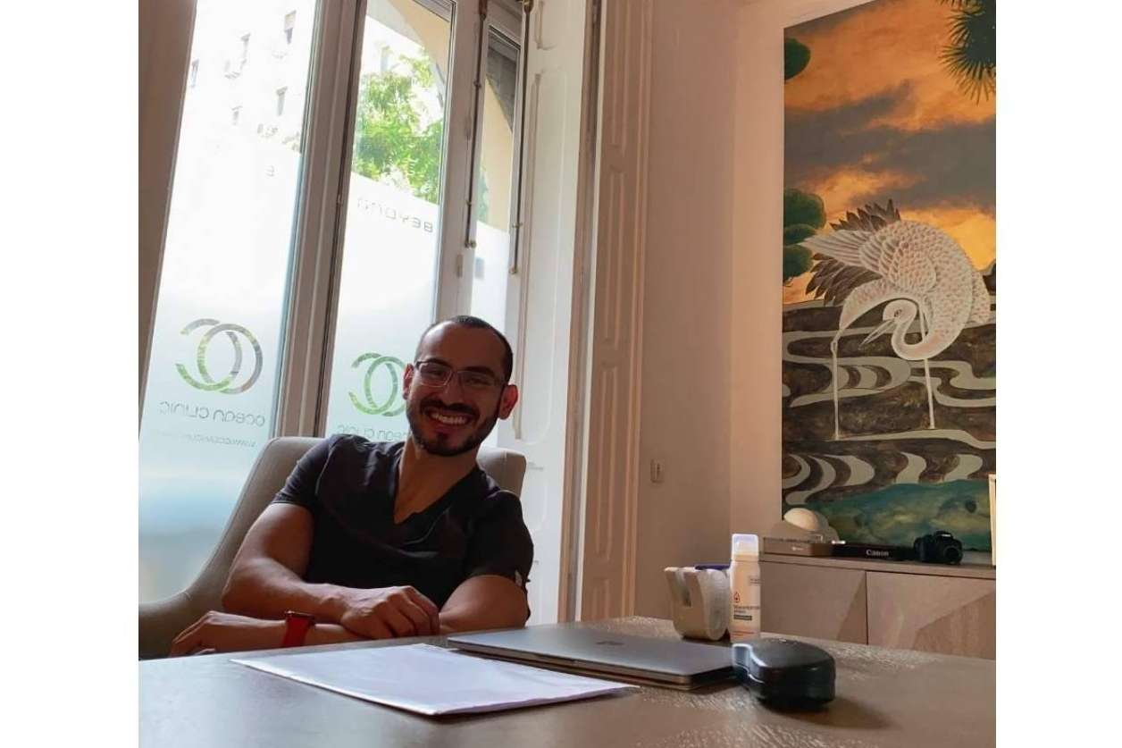 Durante la época de verano, es importante seguir las indicaciones de los cuidados generales del transpante capilar del Dr. Bern