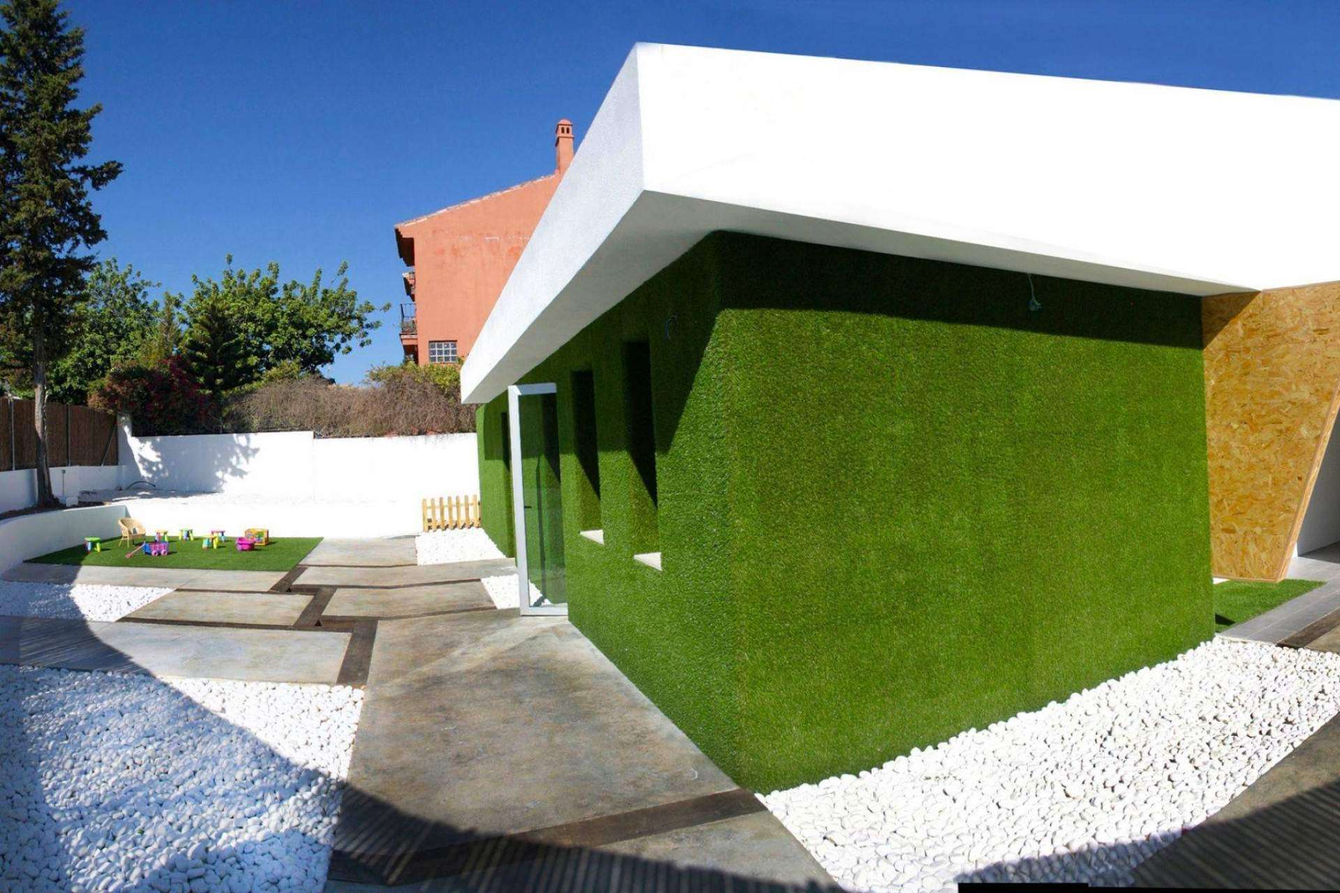 Unicesped: césped artificial de piscina