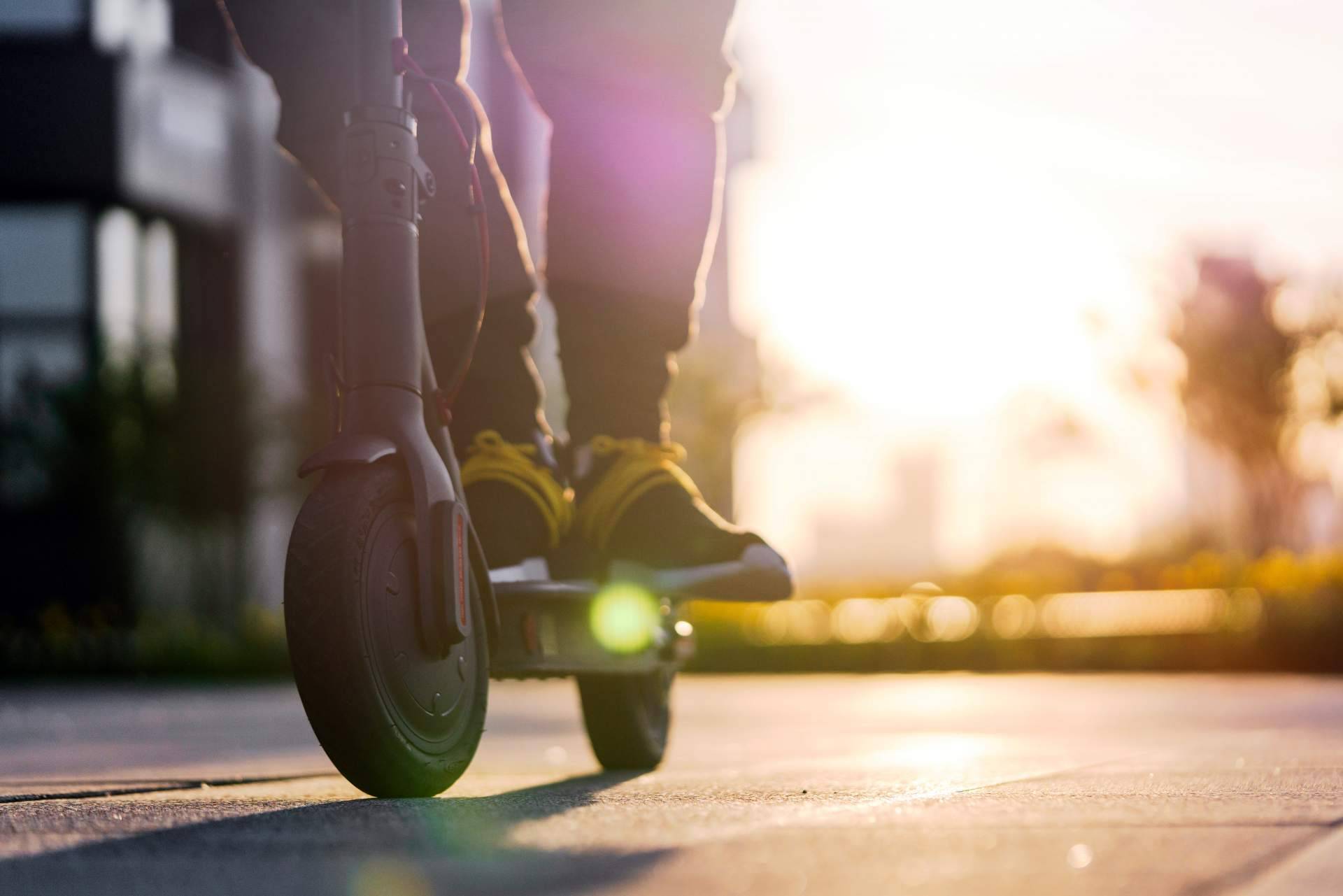 La moda del patinete eléctrico con Atykus: Scooter Xiaomi Mijia M365