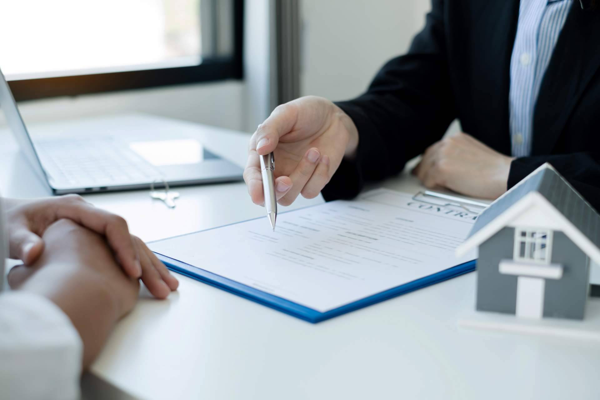 deHipotecas ofrece asesoramiento para que los jóvenes puedan conseguir hipotecas 100% de financiación