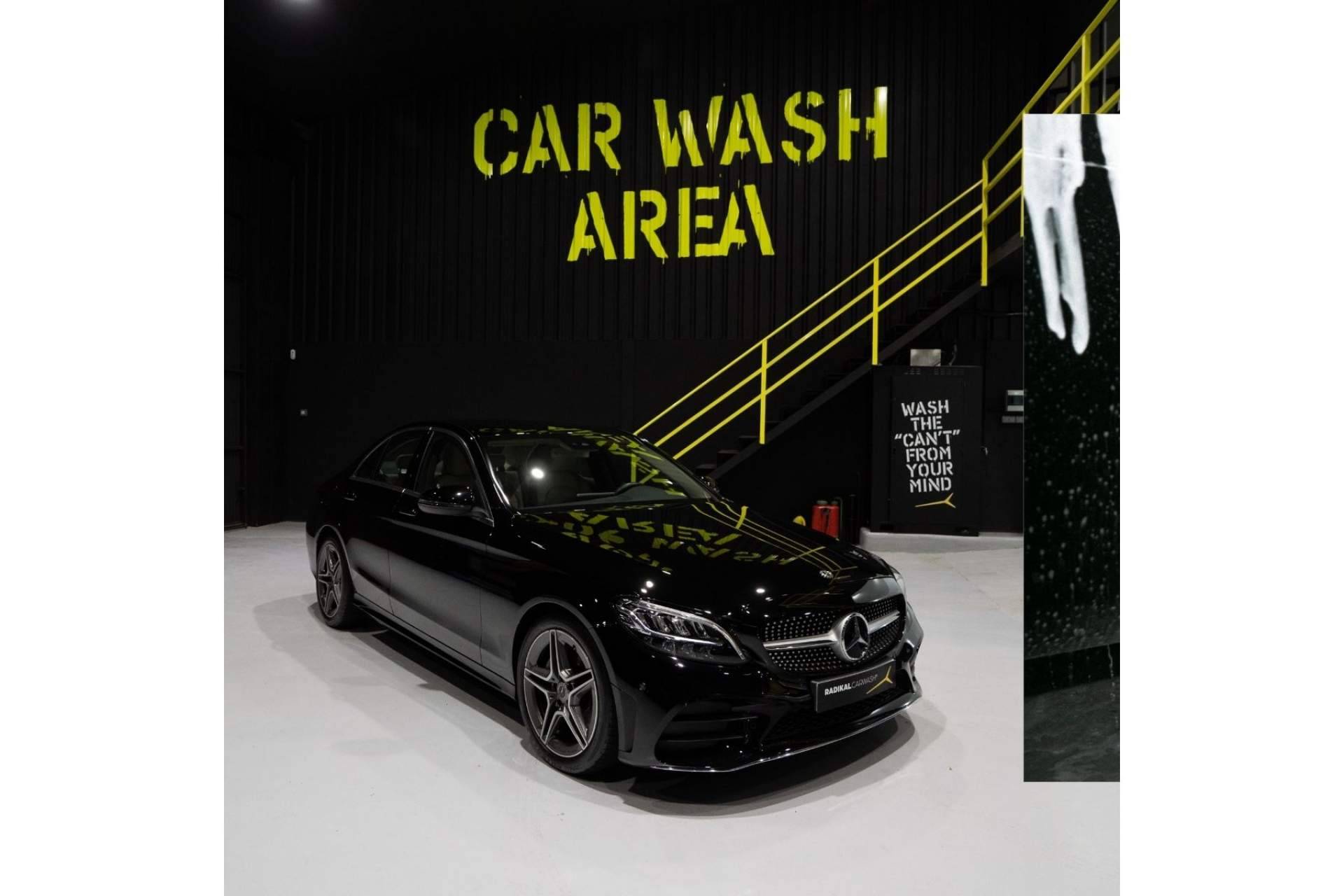 Radikal Carwash, el servicio de lujo de Radikal World que cita a los amantes de los súper autos