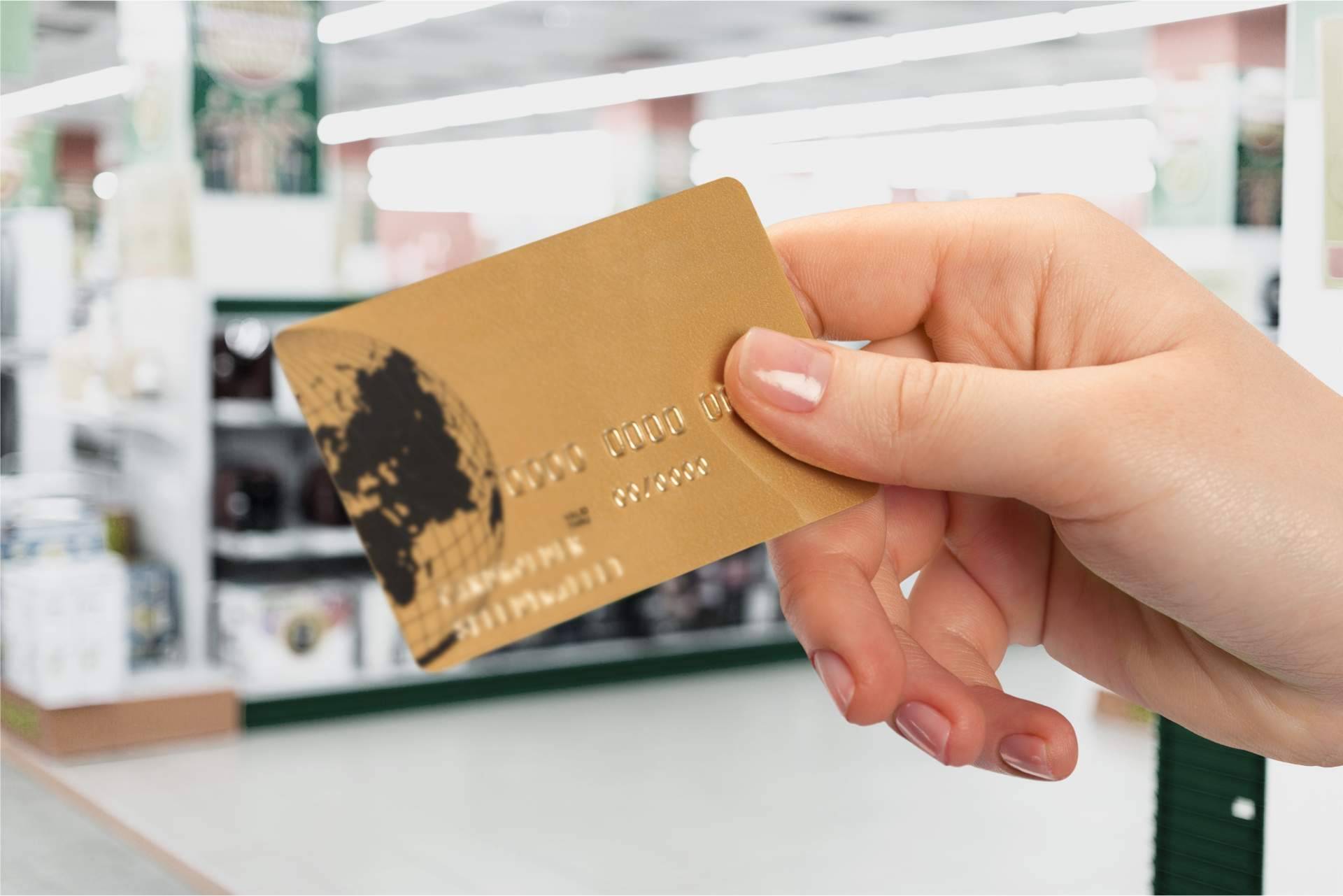 Víctimas del Crédito ofrece la posibilidad de cancelar tarjetas de crédito cuando existen cláusulas abusivas