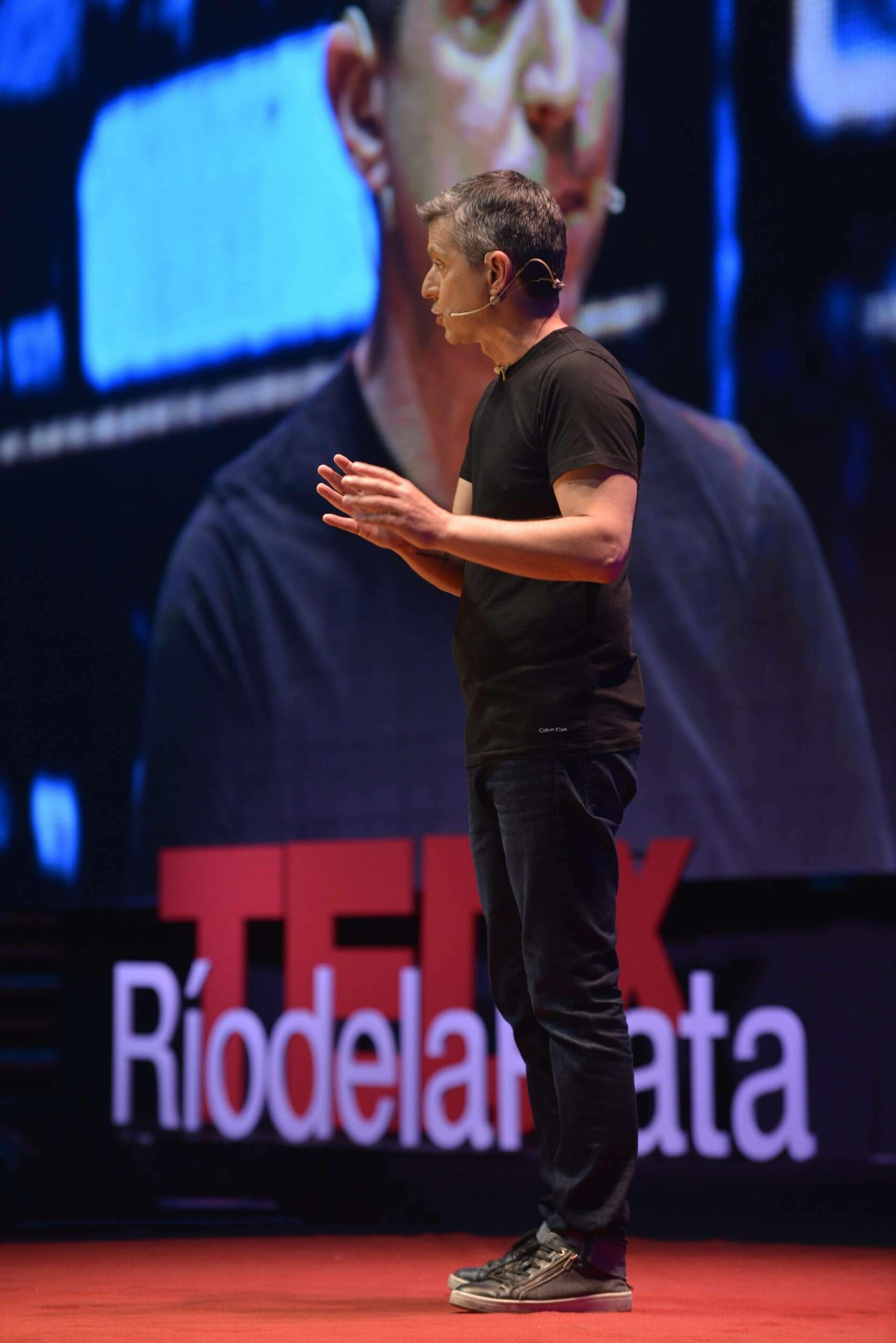Leo Piccioli: el poder del interés compuesto no está en finanzas sino en aprendizaje, networking y construcción del futuro