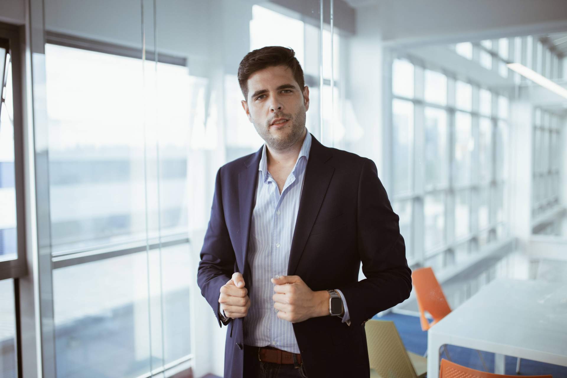 Iniciarse en el mercado Forex es posible a través de la escuela de trading de Área de Inversión