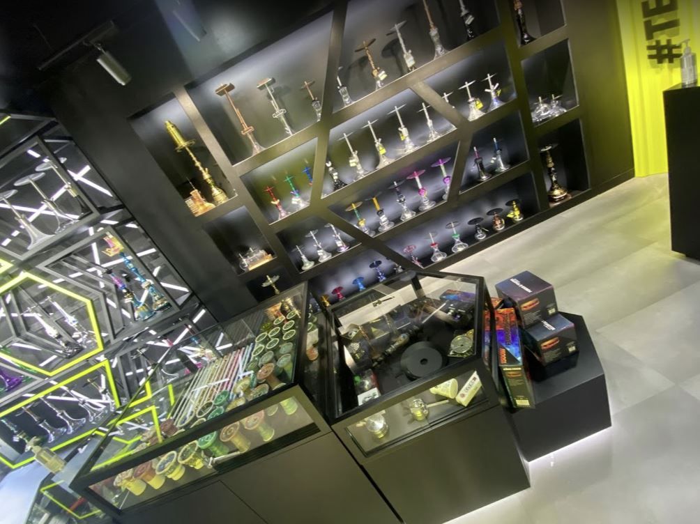 1001 Cachimbas afianza su posición en el sector con la apertura de una de las tiendas de cachimbas más modernas de España en Almería
