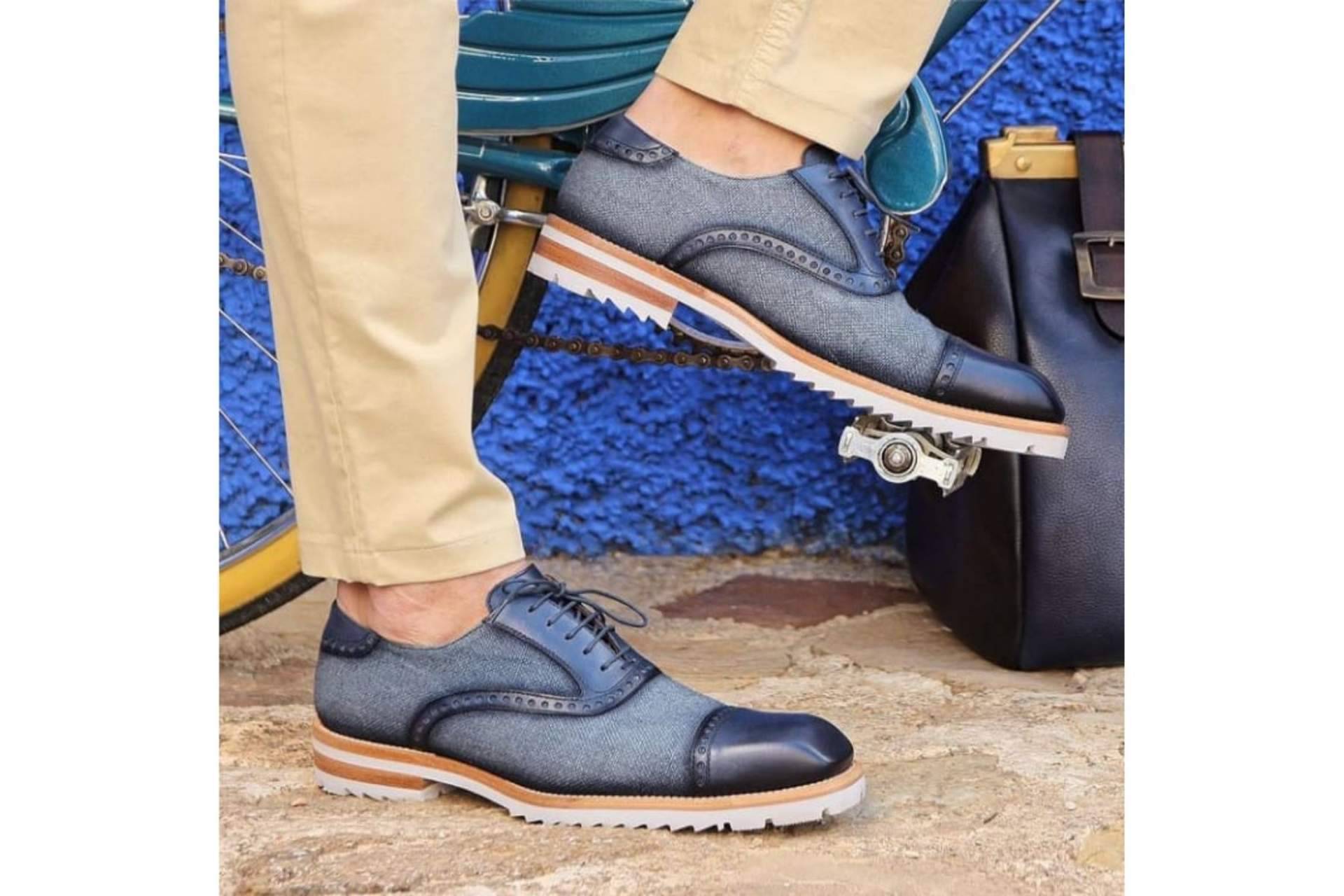 La plataforma de diseño de calzado masculino 3D online: VJ Collection