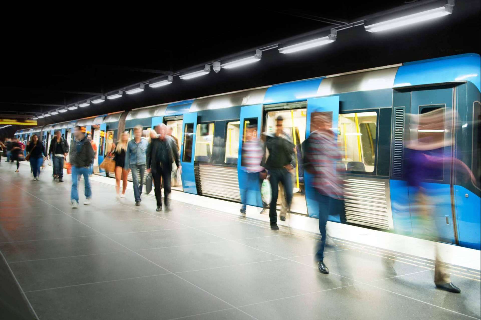 Las ventajas de diseñar una estrategia de publicidad en el metro de Madrid con Ecco Diez