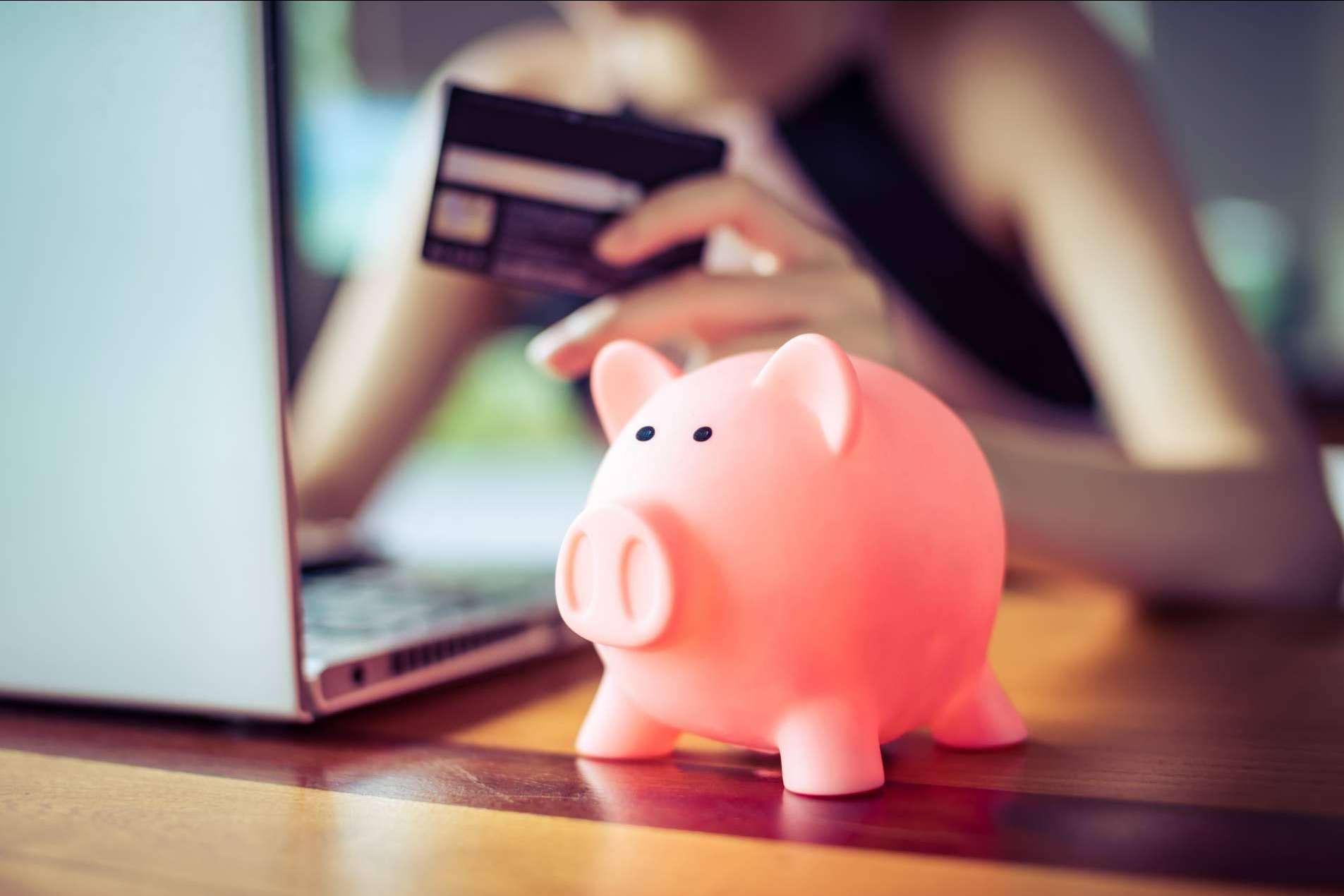 Ahorrar más de 1000 euros en compras. El programa más llamativo de Tarjeta Ahorro