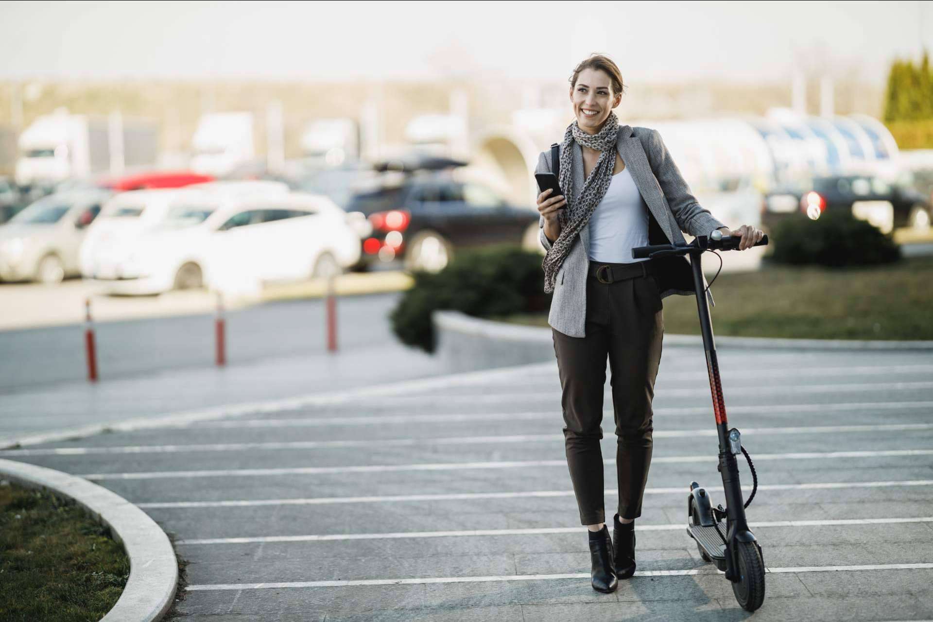 Apostar por la movilidad sostenible: la empresa moty y sus bicicletas y patinetes eléctricos