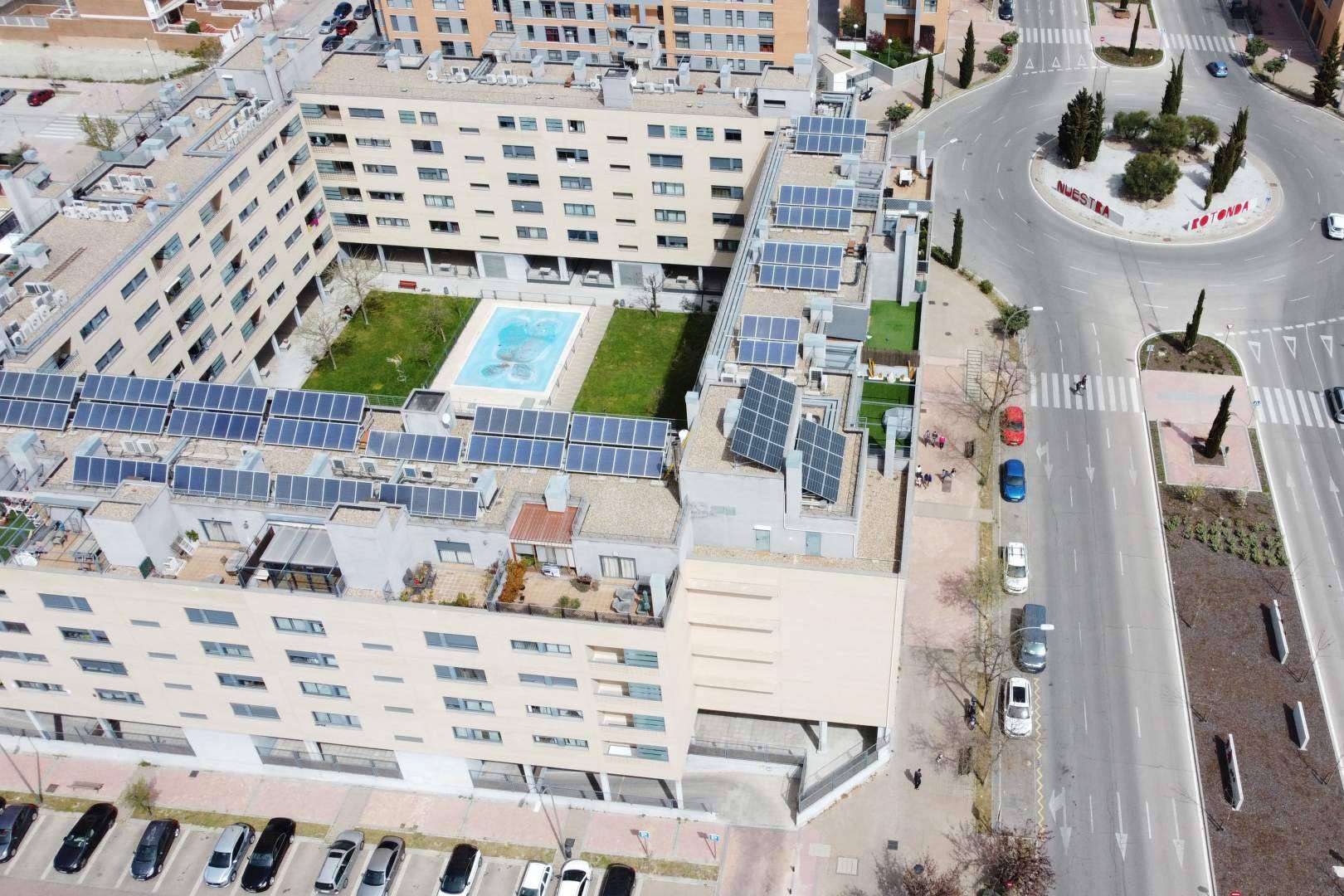 ¿Cuáles son las ventajas de las instalaciones solares compartidas?, según Prime Energy