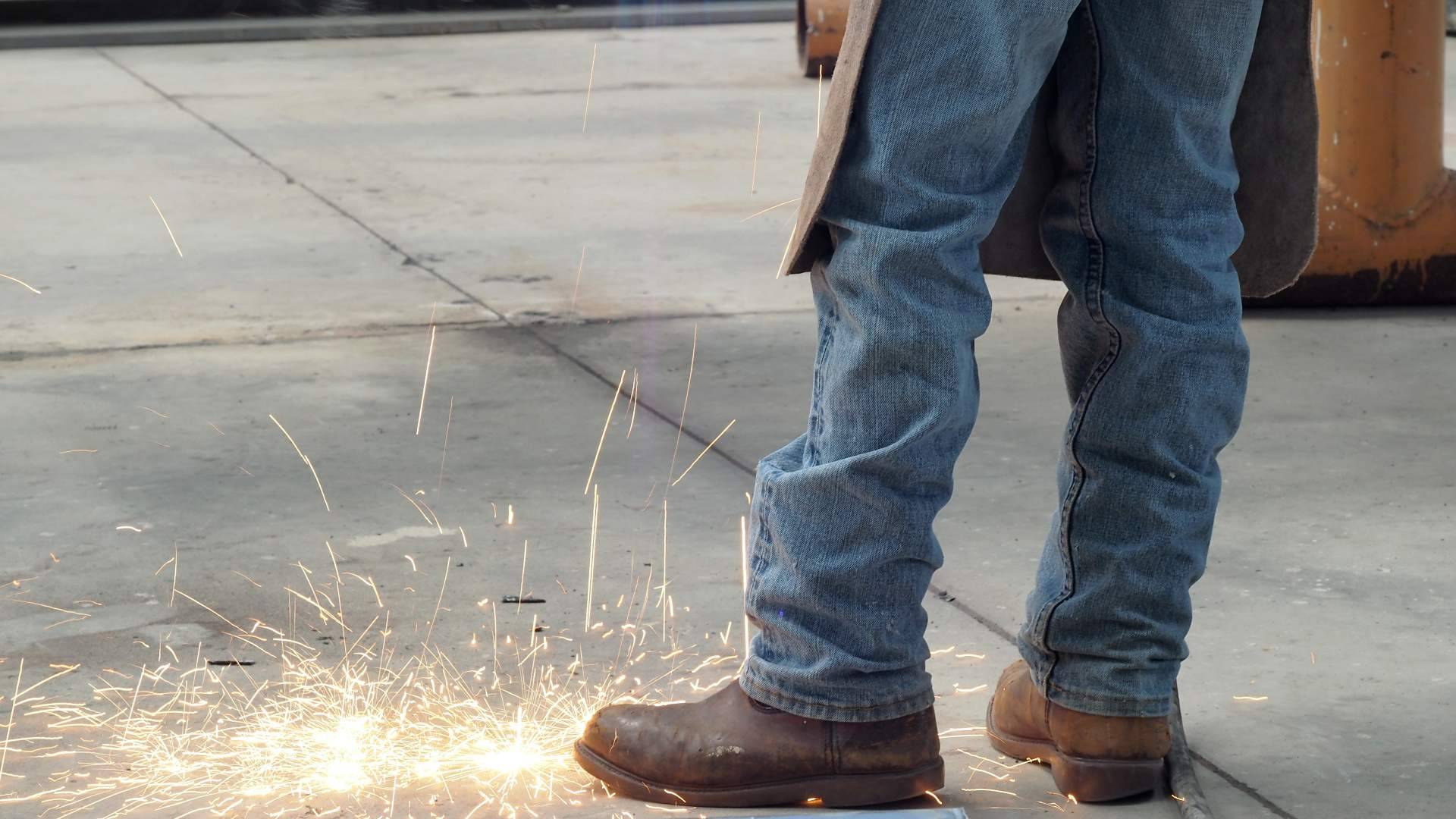Comprar zapatos de seguridad de calidad con Suministros Tomás Beltrán