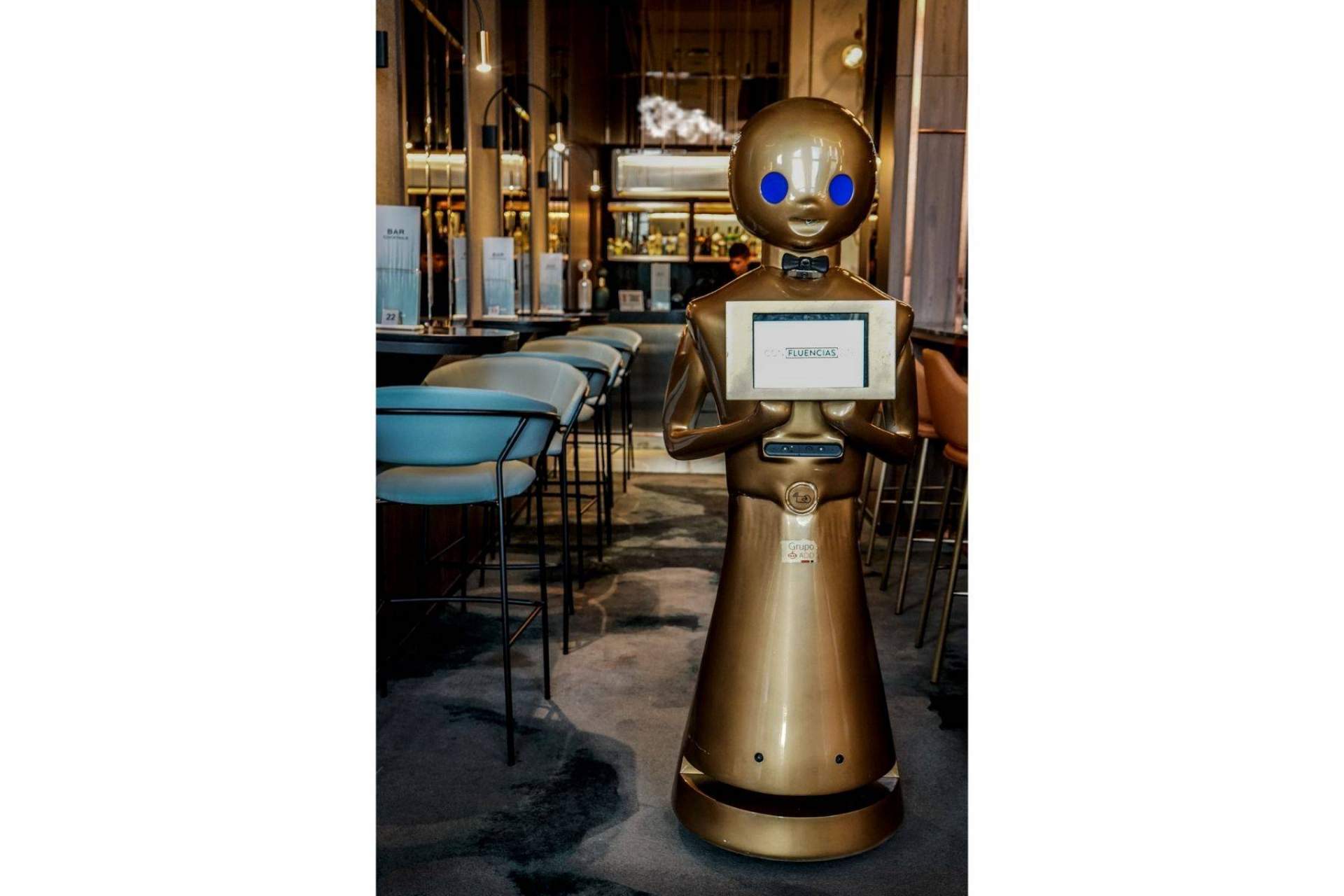 Las soluciones tecnológicas innovadoras de Futura Vive: el robot recepcionista
