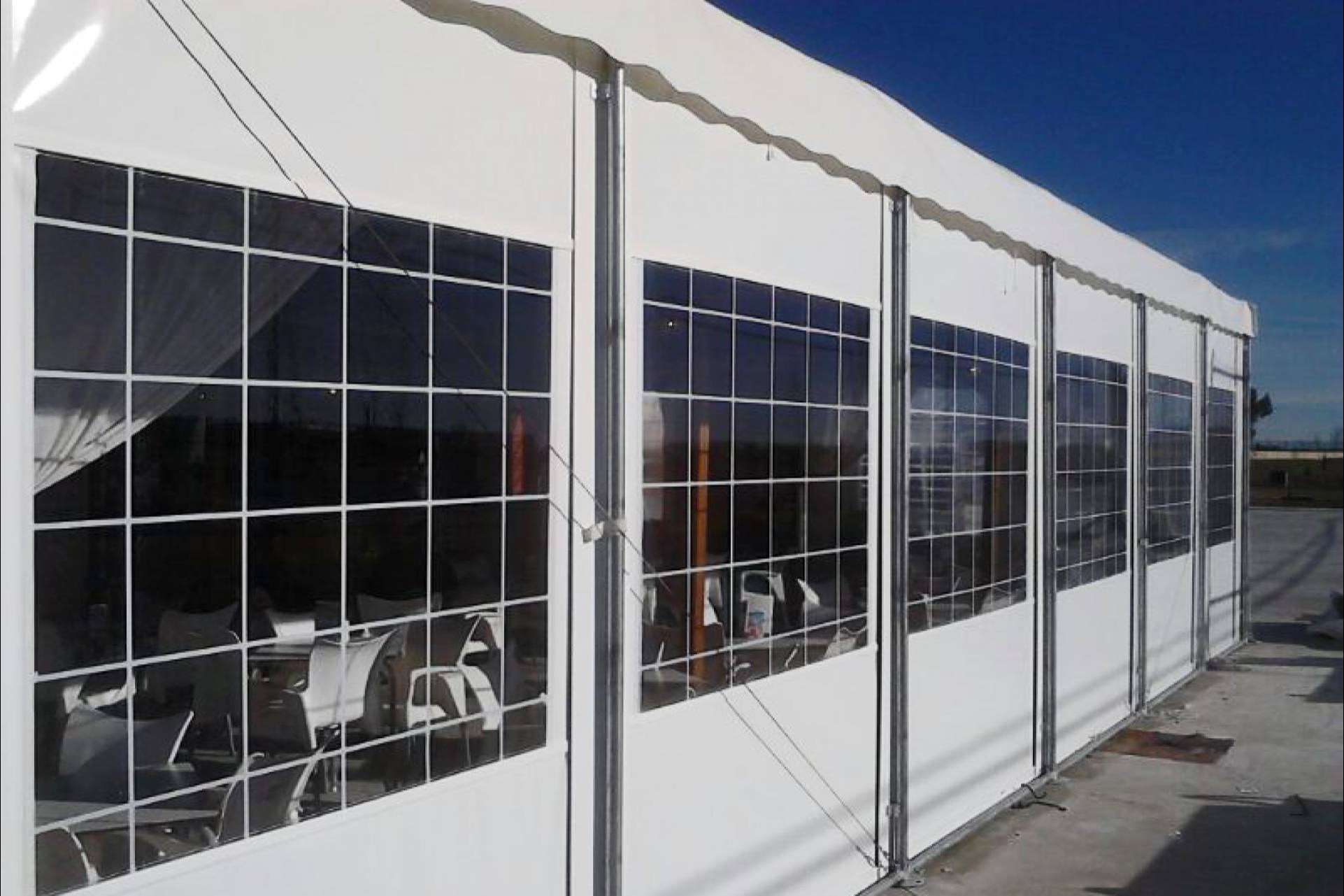 Cerramientos de terrazas y patios prácticos para particulares y empresas con Toldos Picasso