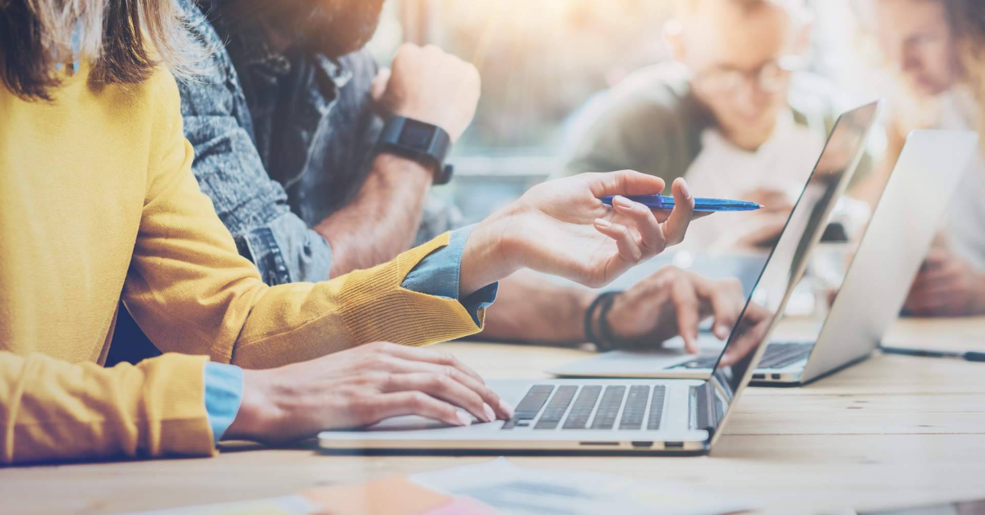 Remove Group: ¿Cuál es la diferencia entre indexar y desindexar contenido en internet?