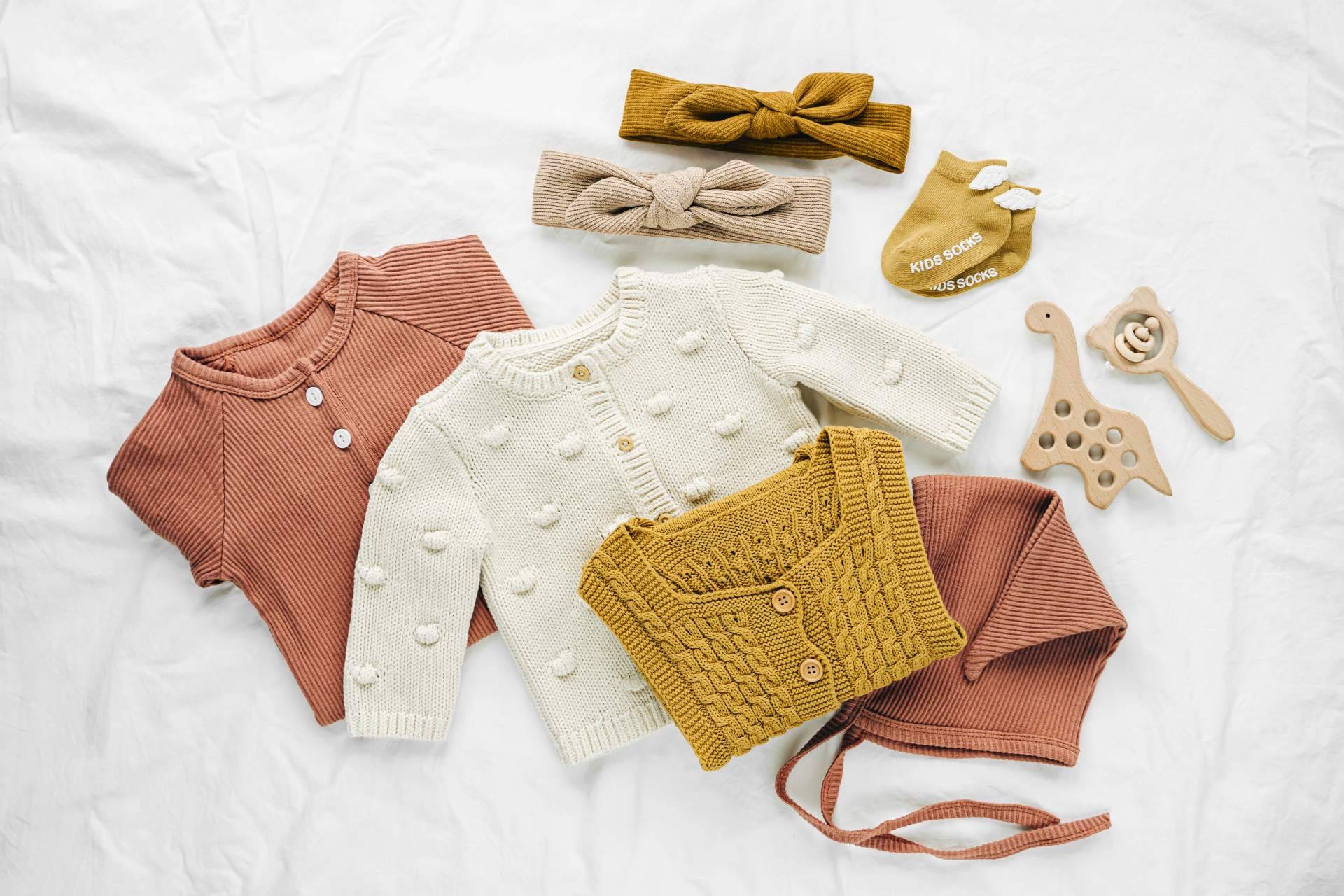 ¡Sí al color y al estilo! Comienza la nueva temporada otoño e invierno de ropa de bebé online
