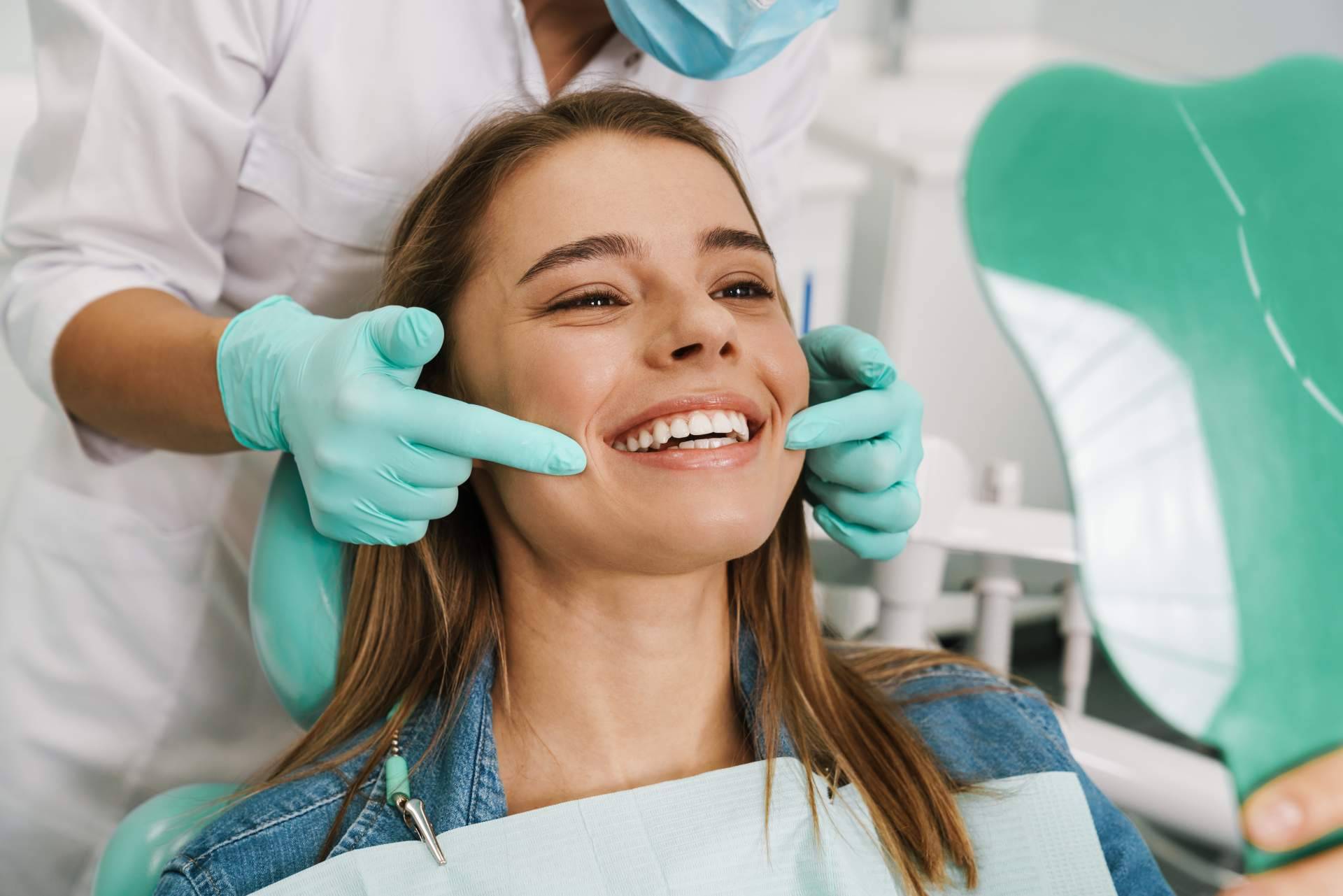 Opiniones sobre la Clínica Dental Helident, centro situado en Sevilla