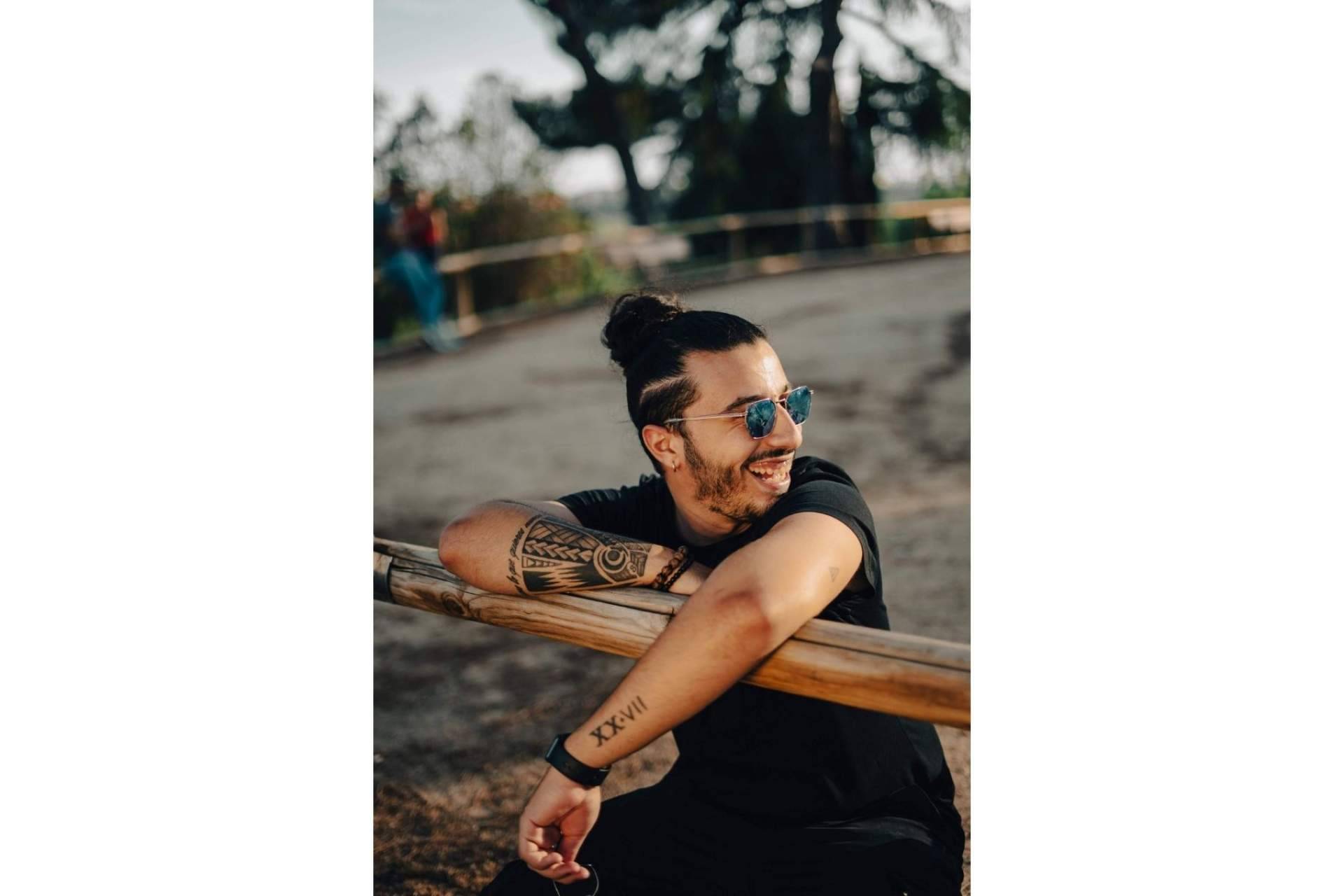 Sofiane Bendjellal, el creador de contenido creativo en la red social Instagram que ha conseguido conectar con millones de seguidores