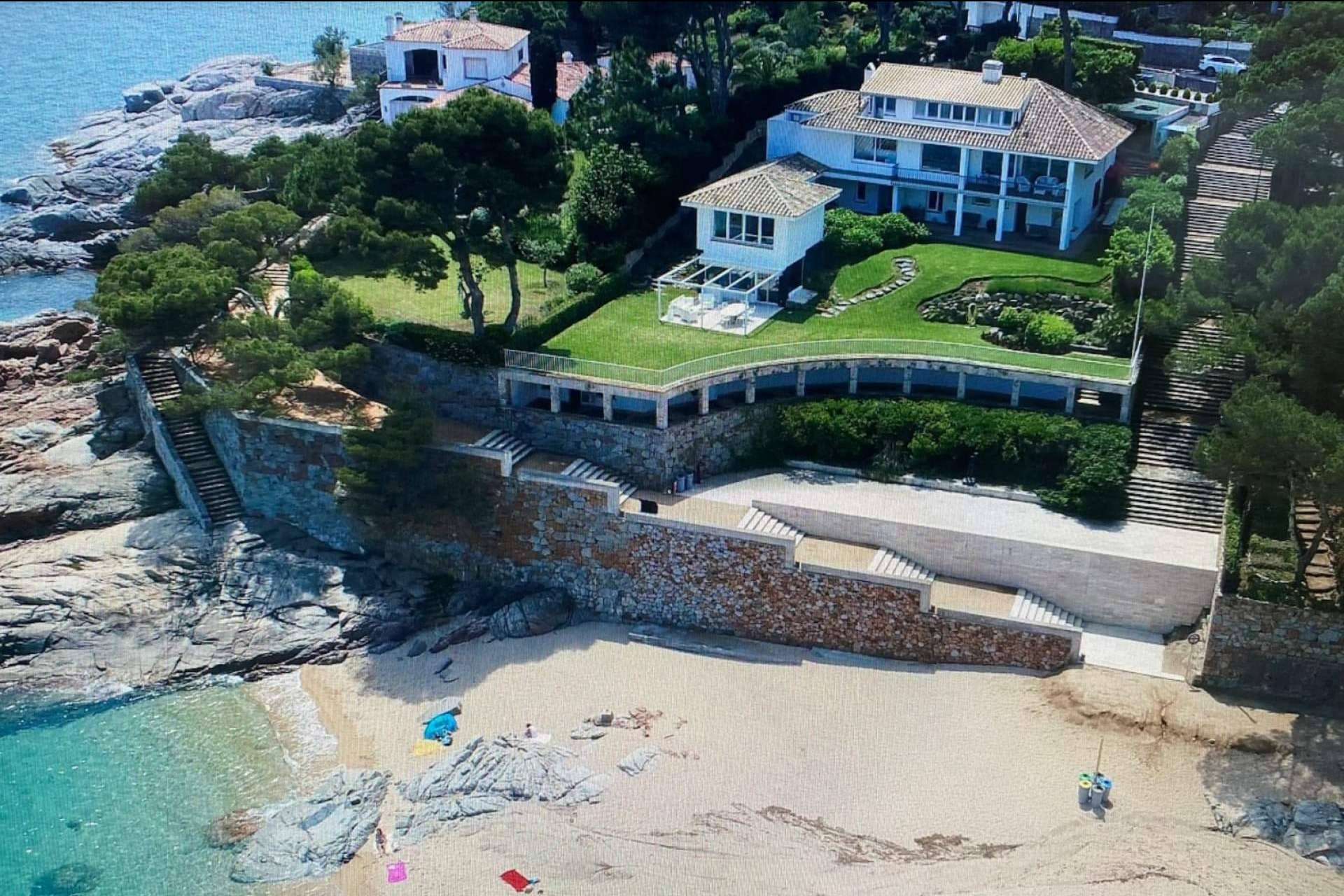 Casas en venta en la Costa Brava con la agencia inmobiliaria Buy House Real Estate