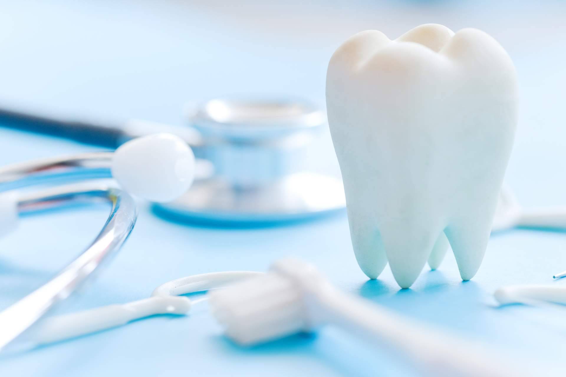 Clínica Sonrisas utiliza la tecnología del Plasma Rico en Factores de Crecimiento para garantizar una recuperación rápida y una ortodoncia efectiva