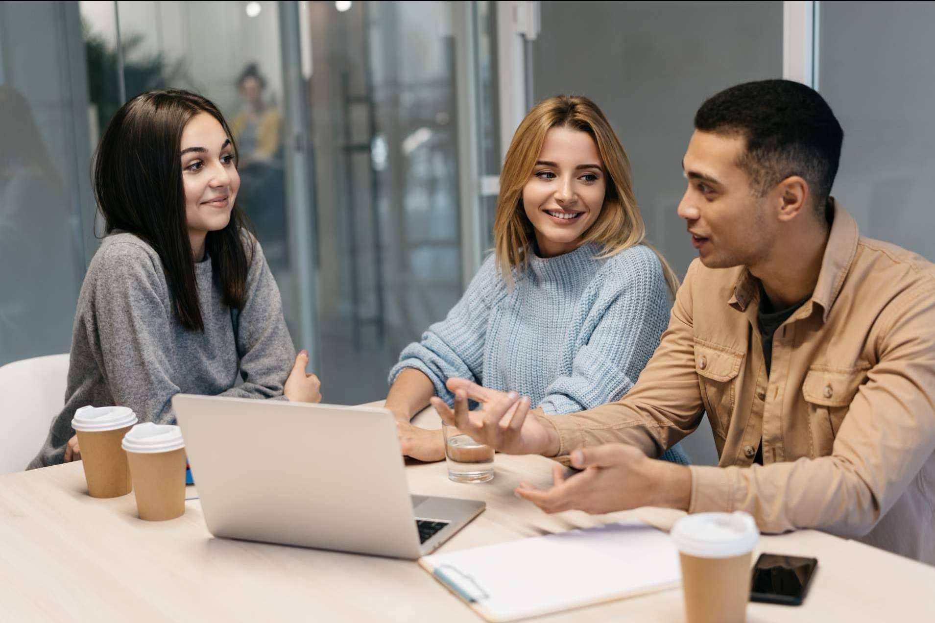 Learn spanish in Spain es posible con la escuela de idiomas TLCdénia