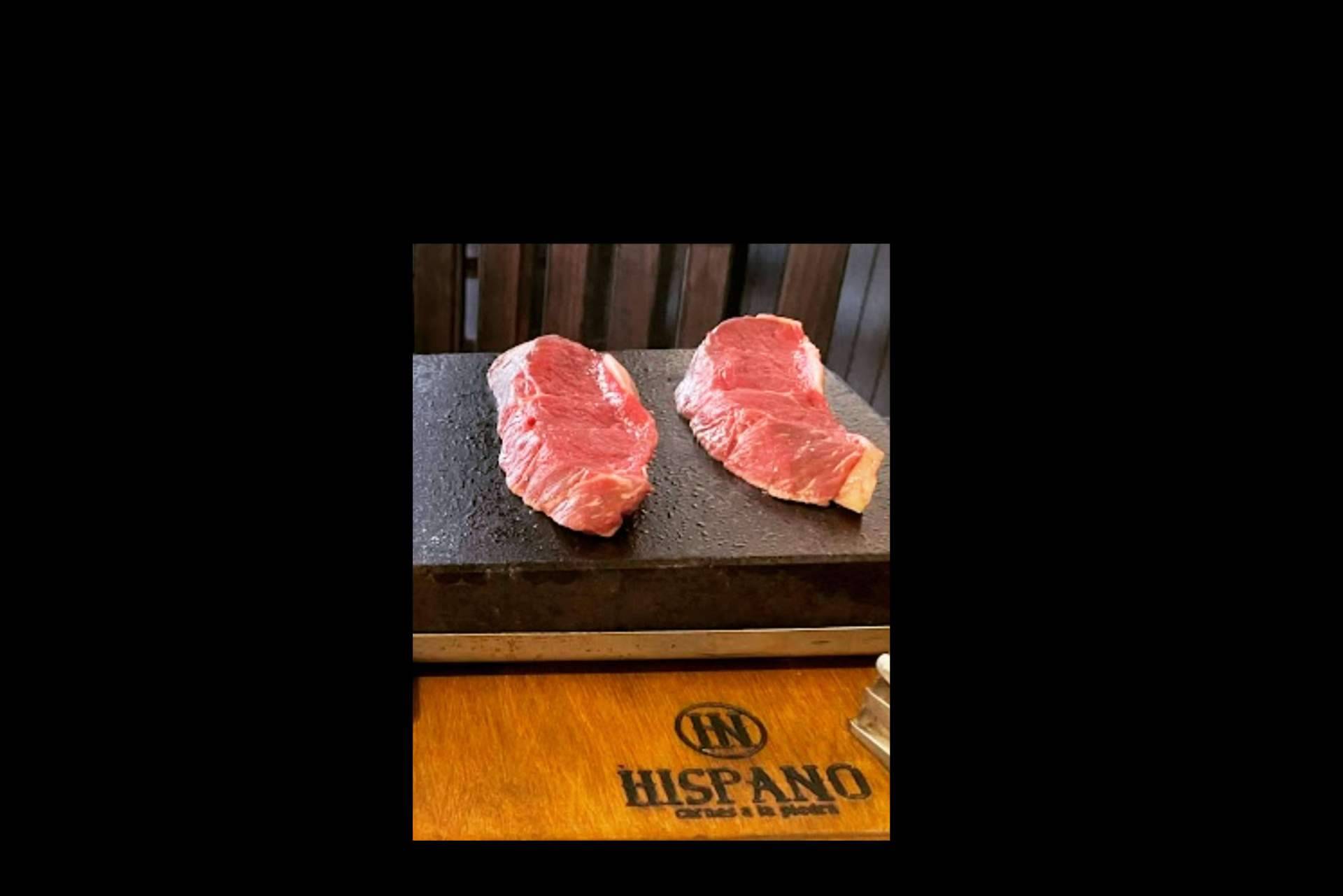 El Asador Uruguayo Hispano suma 5 estrellas en las reseñas de TripAdvisor, gracias a su carne a la piedra