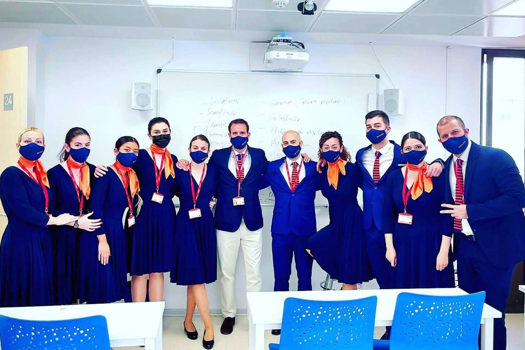 ¿Cómo obtener el título de auxiliar de vuelo? Formación en Madrid con BRAVO19