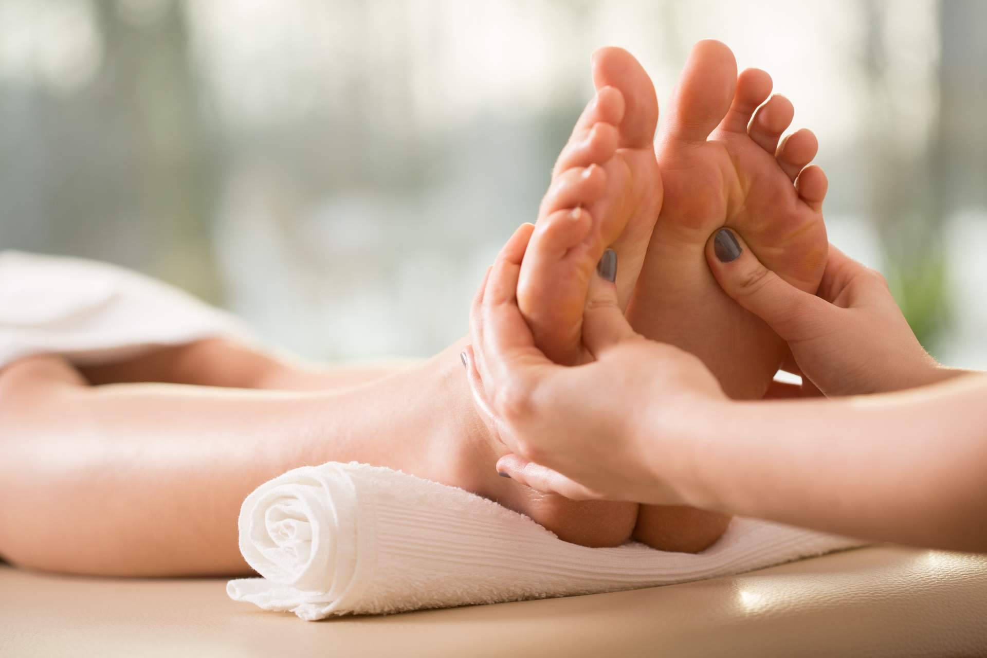 Ayurveda Medicina Natural explica la importancia del masaje abhyanga en otoño
