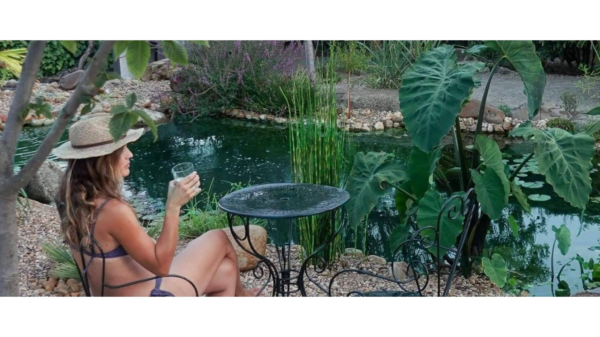 Plantasyestanques.es habla sobre la tendencia de las piscinas ecológicas