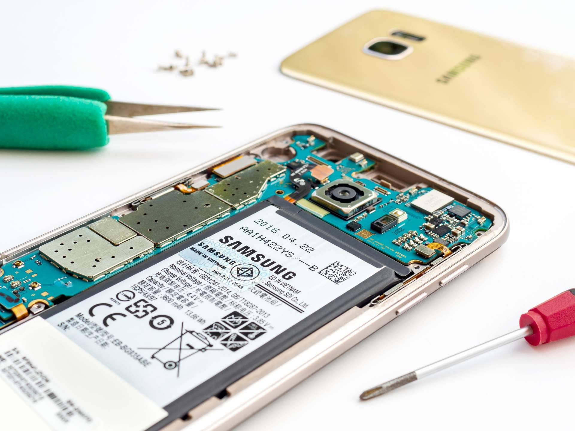 Repuestos Tic ofrece reparaciones de teléfonos marca Samsung