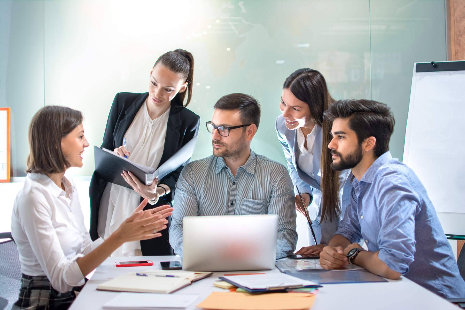 Mejorar el funcionamiento de un equipo de trabajo de la mano Team Building Empresas Madrid