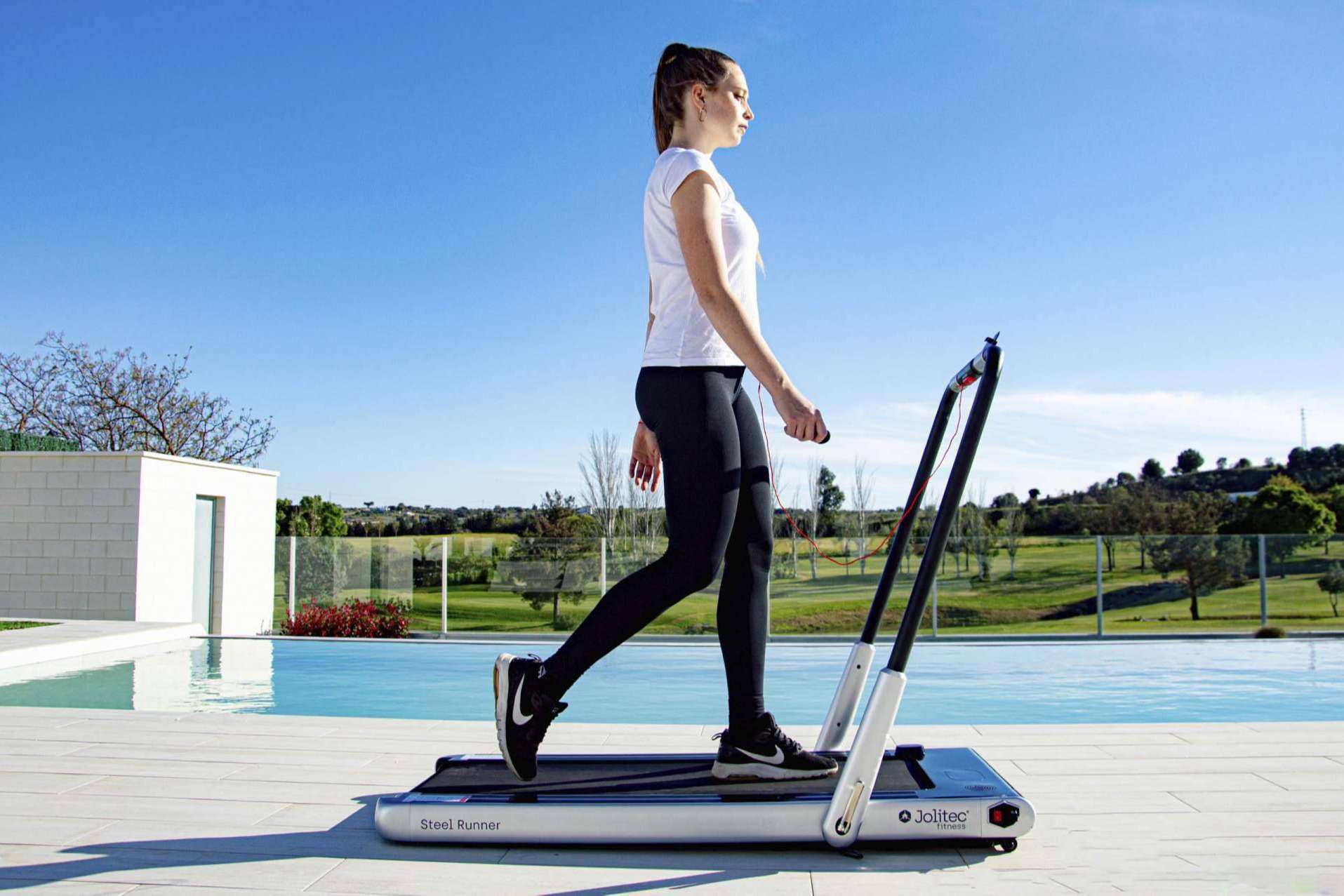 Entrenar en casa con las cintas de correr y bicicletas de spinning que ofrece Jolitec