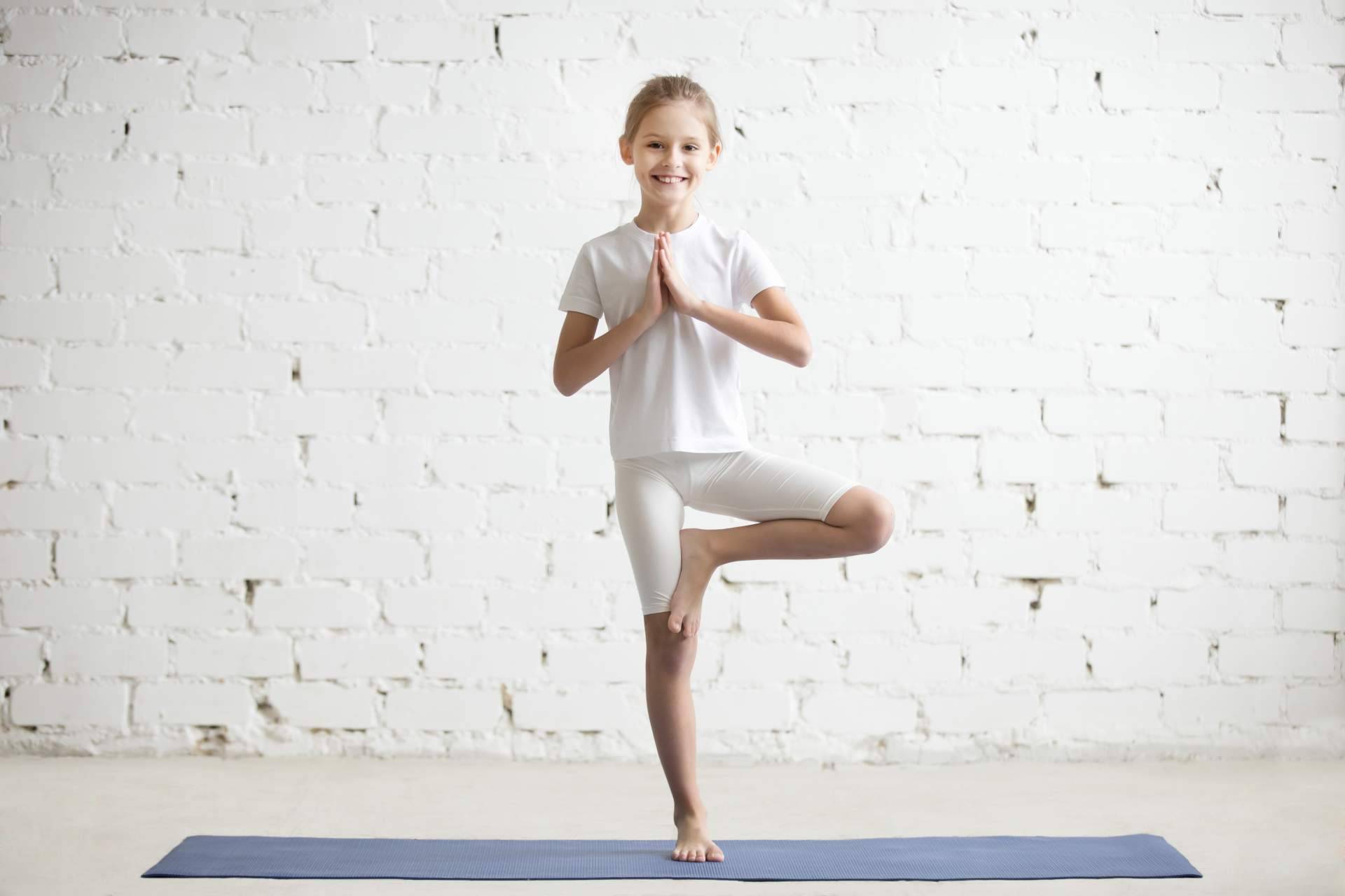 Yoga para Niños, la página web que comparte con padres y madres los beneficios y recomendaciones de esta popular técnica de relajación