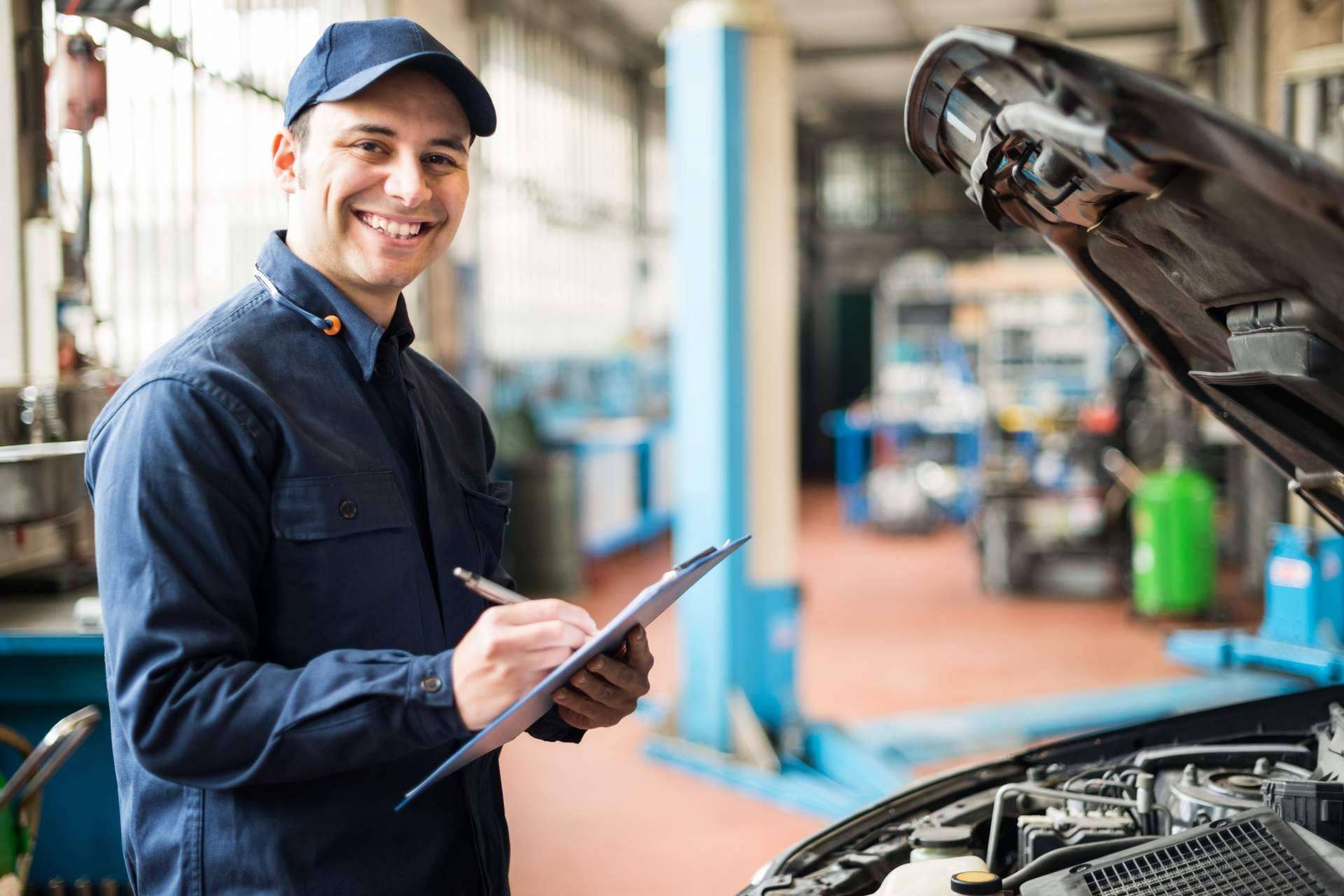Testmotor ayuda a comprar un coche de segunda mano seguro a través de la verificación, prueba y diagnosis de un perito mecánico profesional