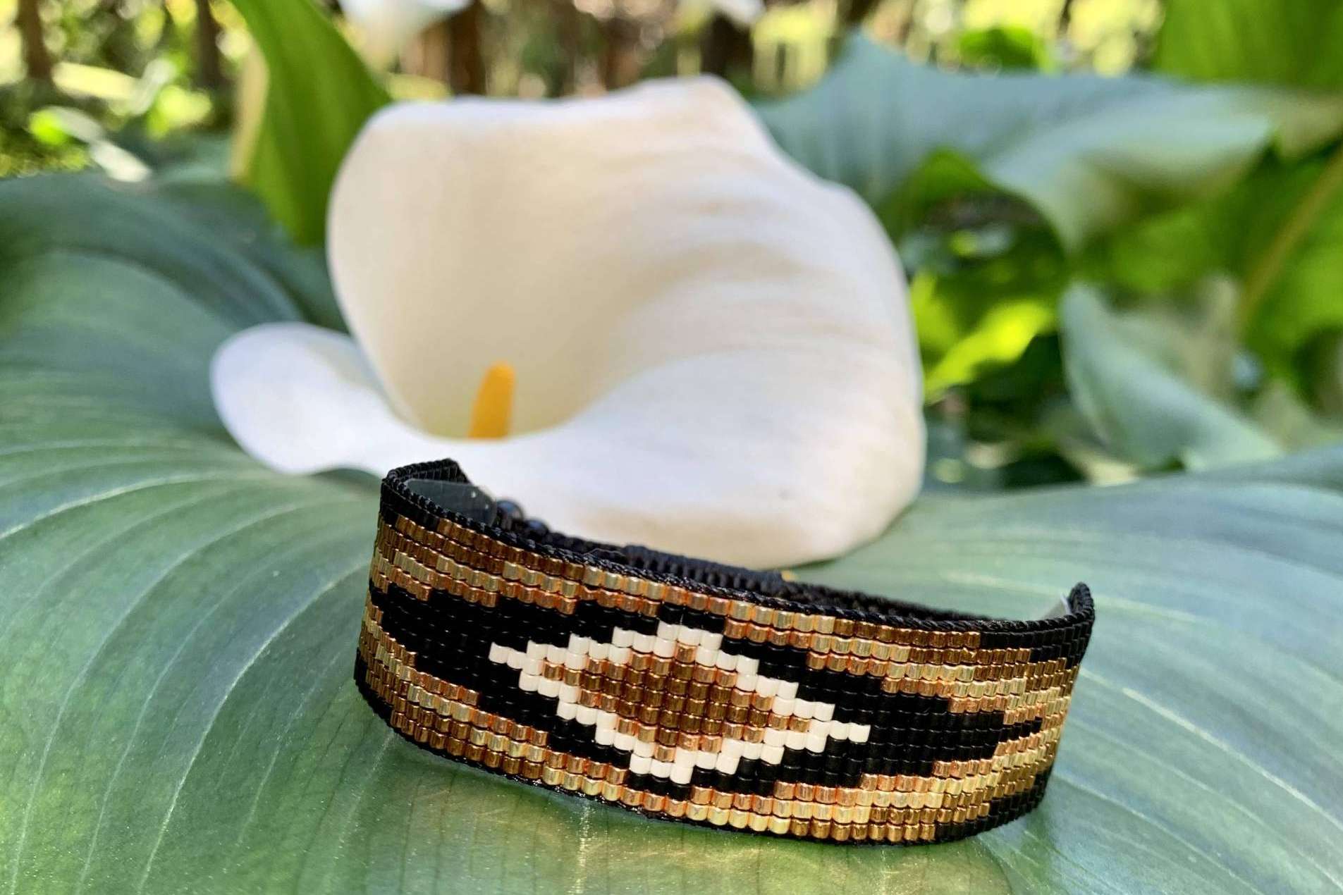 Dkary, el proyecto solidario impulsado a través de las pulseras artesanales elaboradas 100% con cristales Miyuki