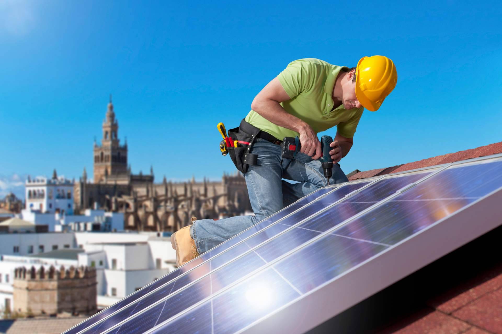 El CRM para autoconsumo solar, la comunicación de los comerciales y el backend especializado en proyectos de placas solares