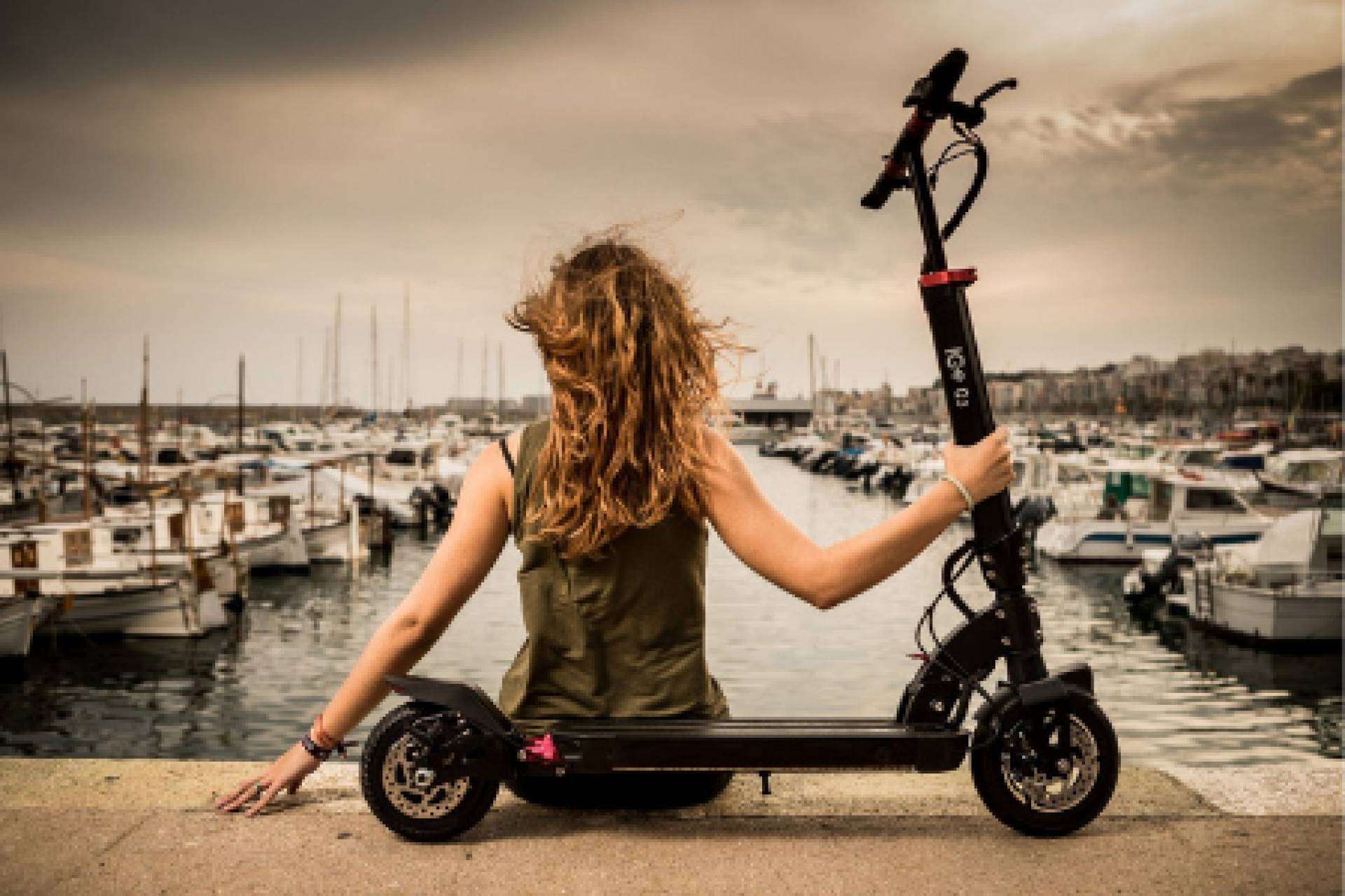 Conseguir un regalo perfecto para Navidad gracias al patinete eléctrico de HTO Urban Mobility