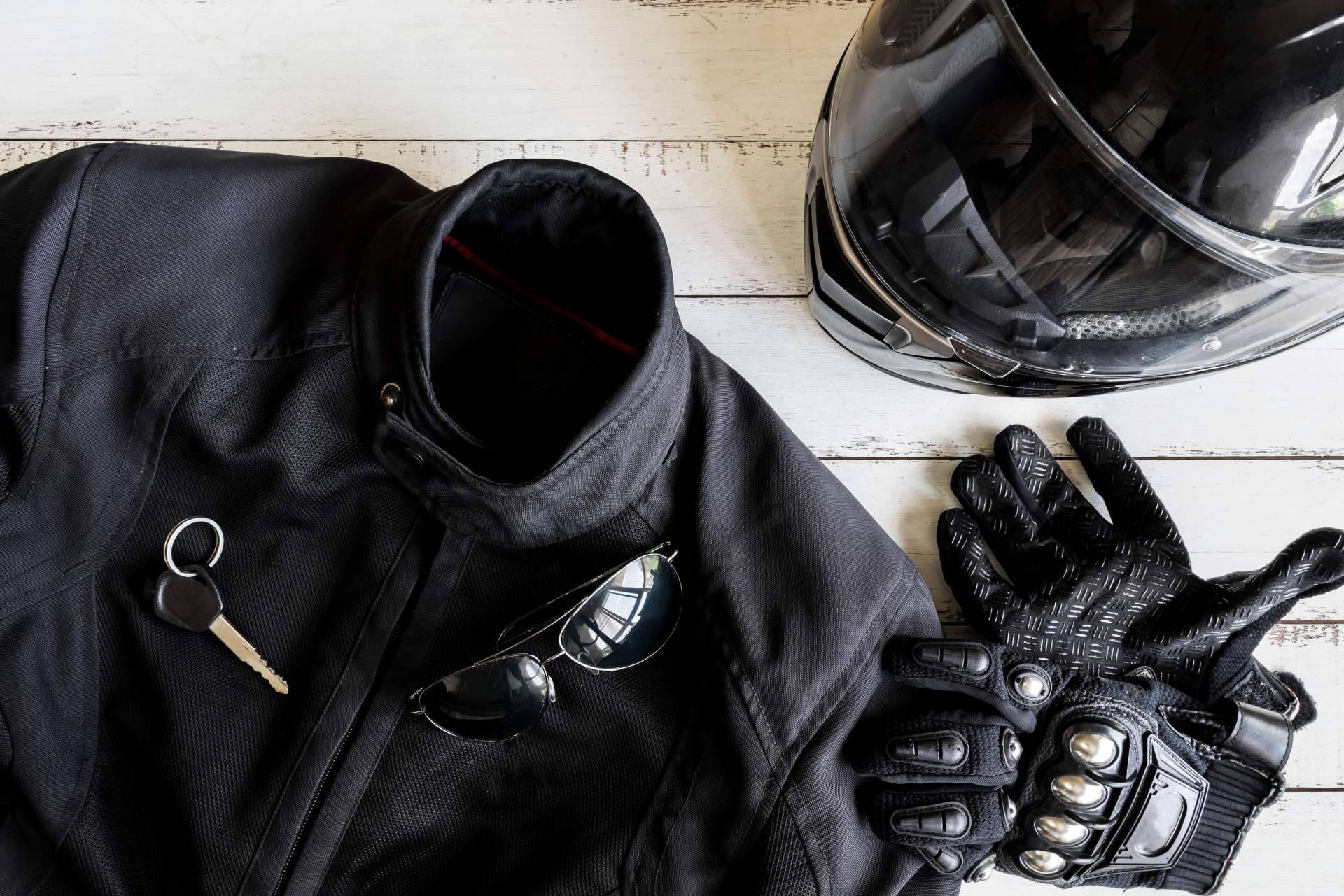 El catálogo de Motonity con las mejores marcas de chaquetas de moto para mujer